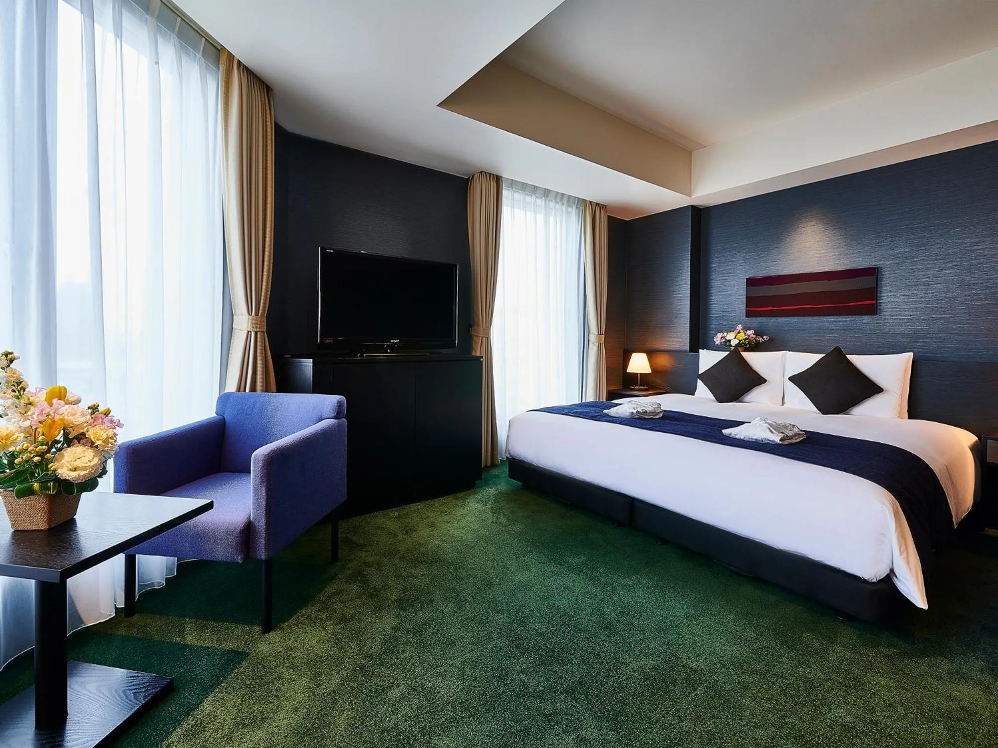 Corner Double Room - Non-Smoking in The Gate Hotel Kaminarimon by Hulic