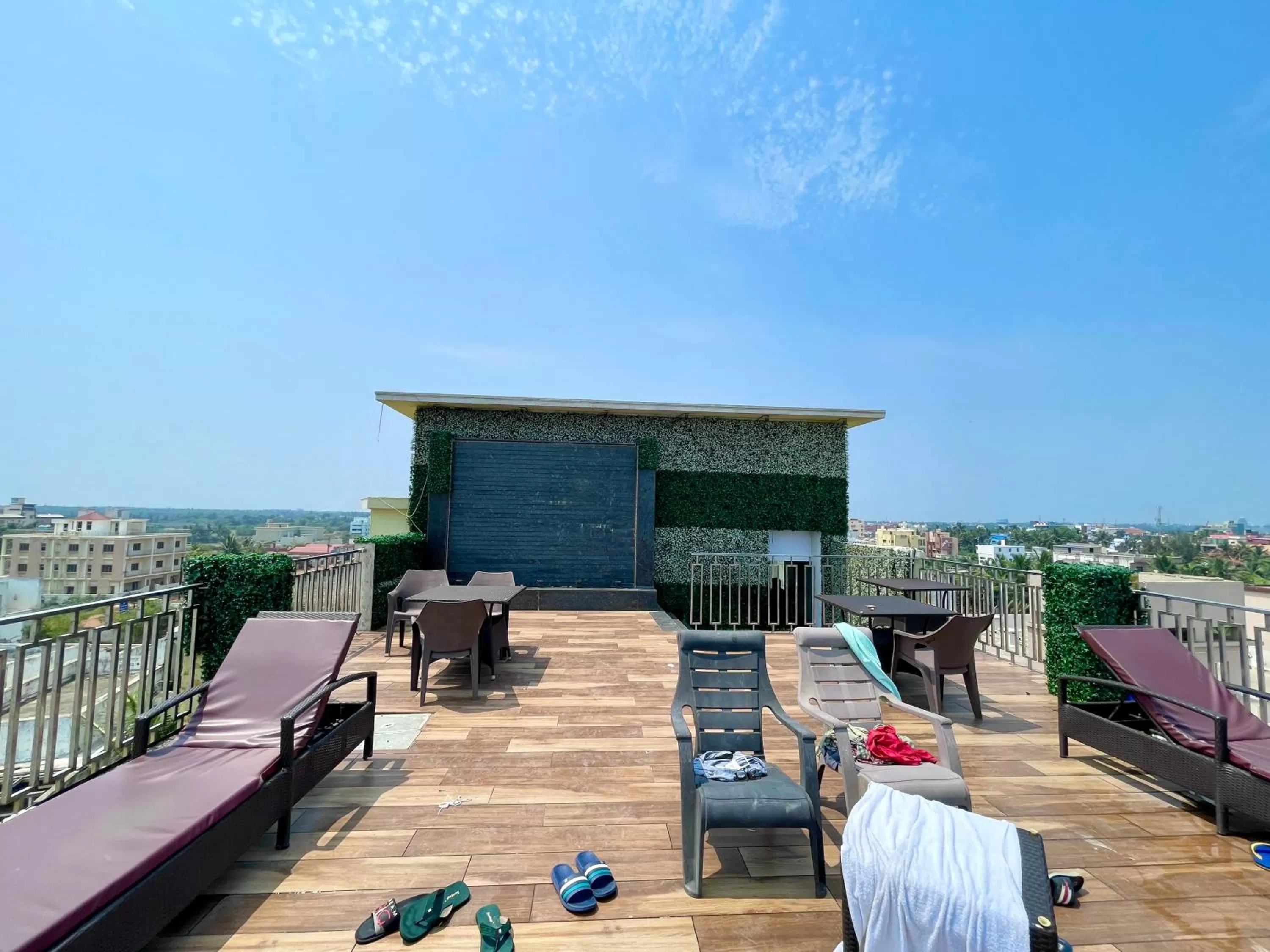 Hotel TBS sea view ! Puri