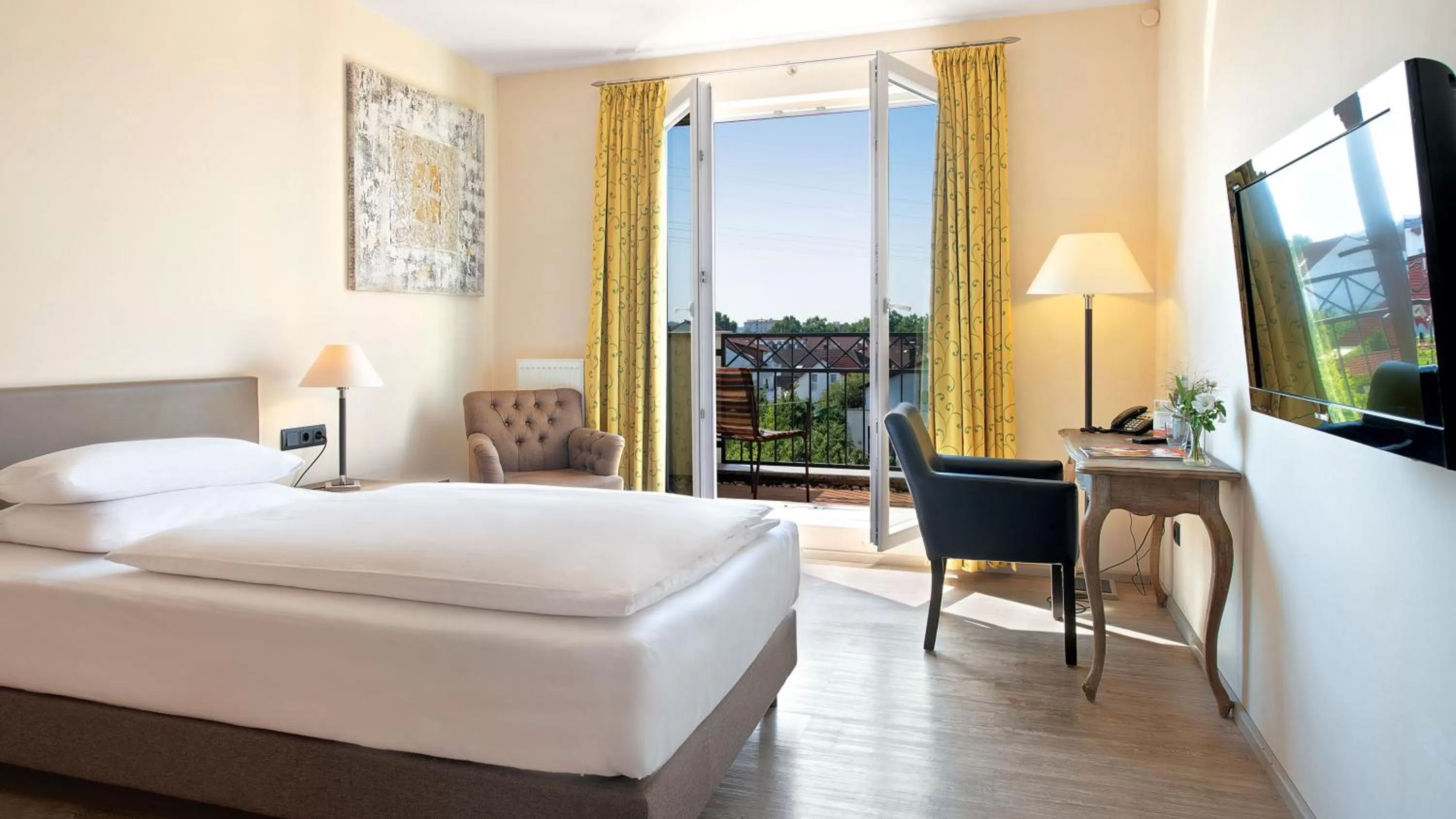 Photo of the whole room, Bed in Hotel Villa Toskana