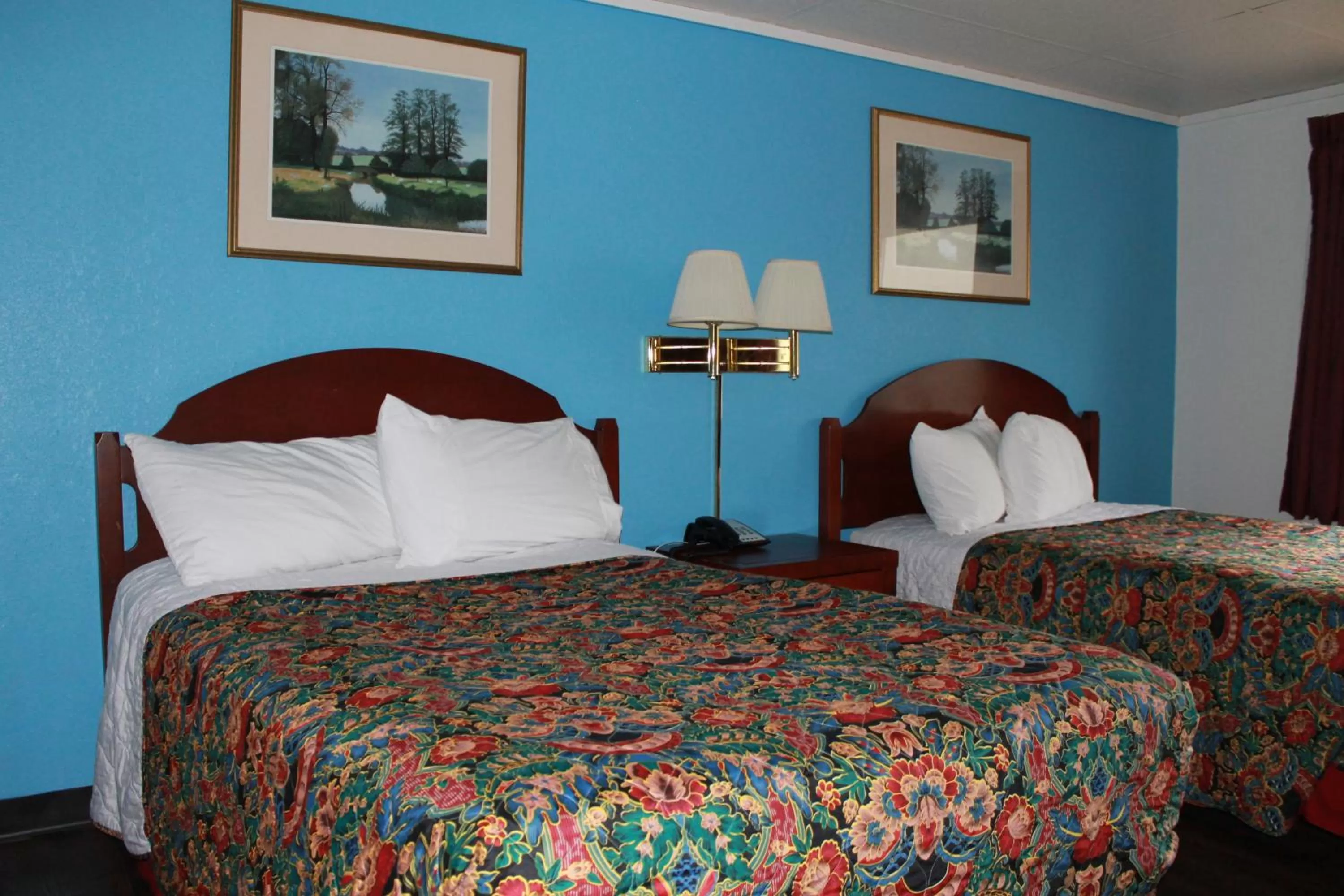 Bed in Wyatt Earp Hotel