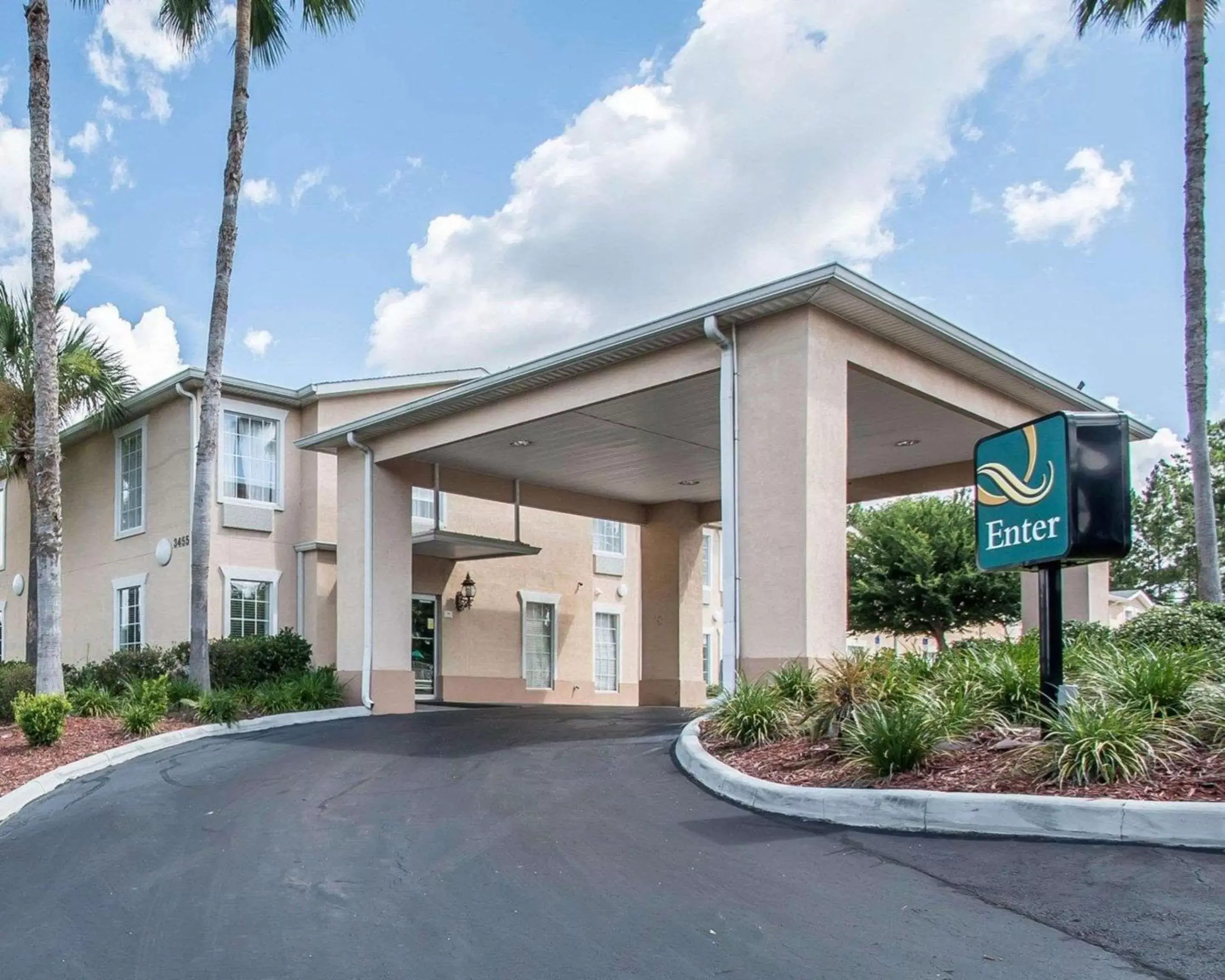 Property building in Quality Inn Gainesville I-75