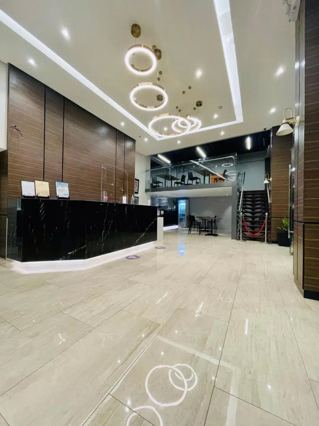 Restaurant/places to eat in Mango Suites Restaurant/places to eat in Mango Suites