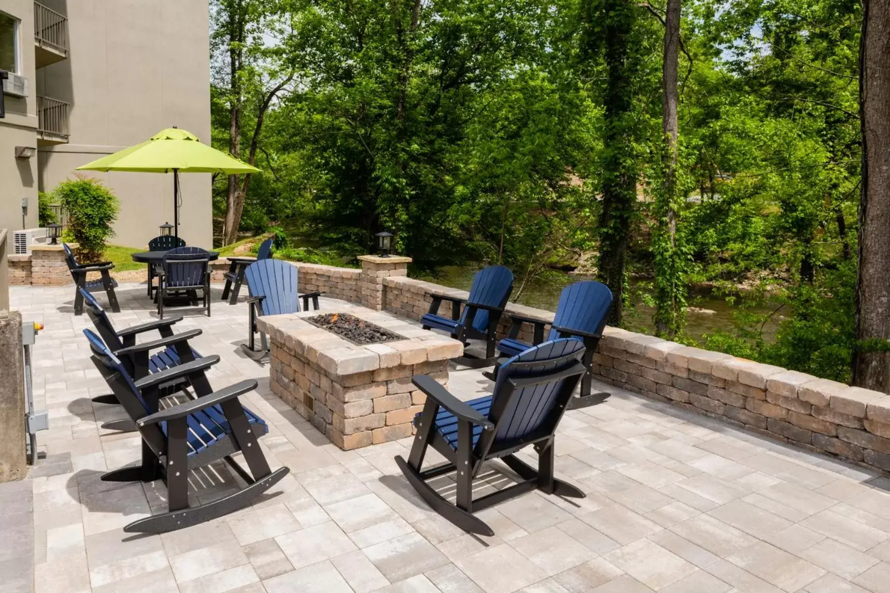 Patio in Twin Mountain Inn & Suites