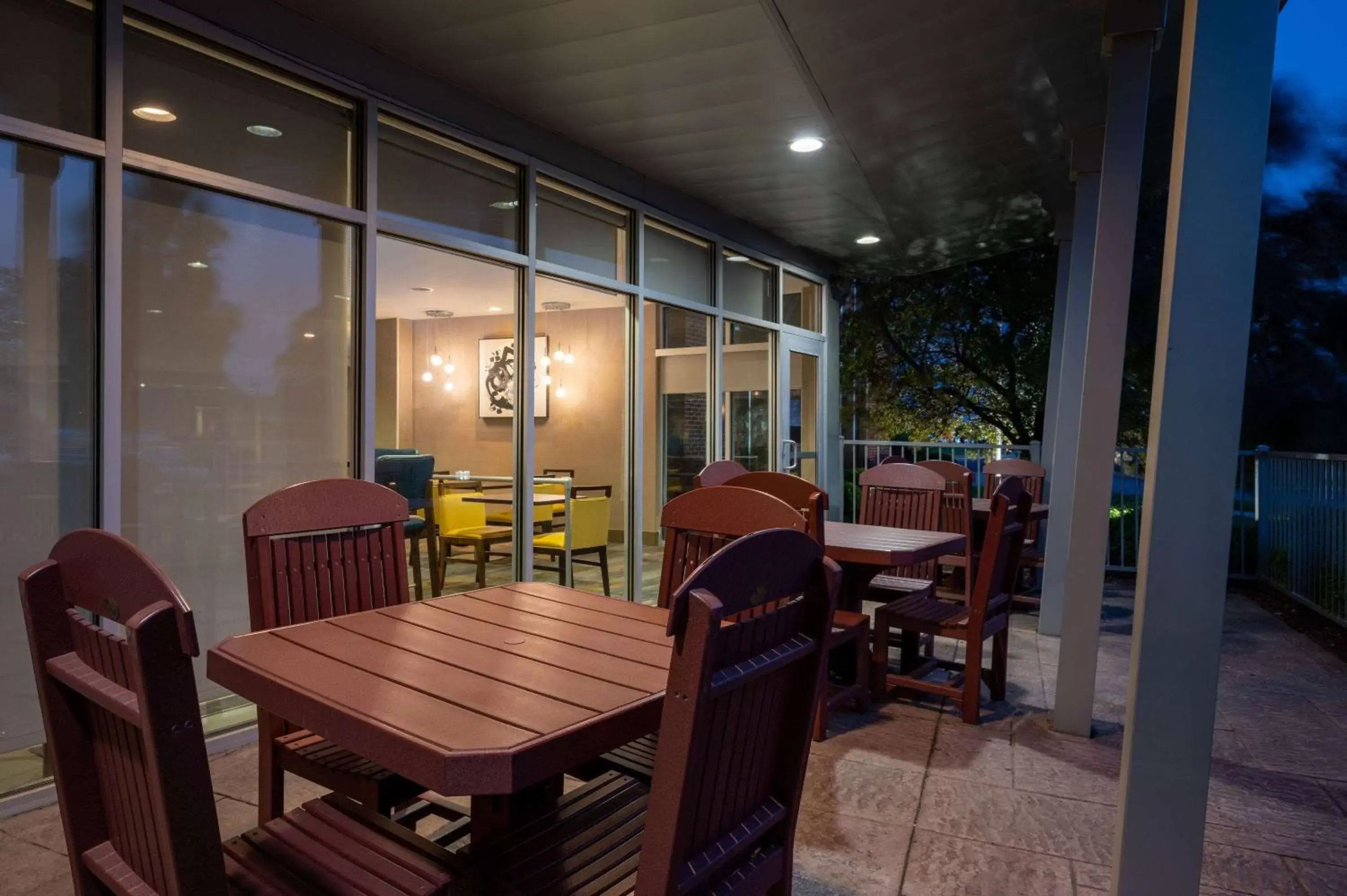 Patio, Restaurant/Places to Eat in Wyndham Noblesville