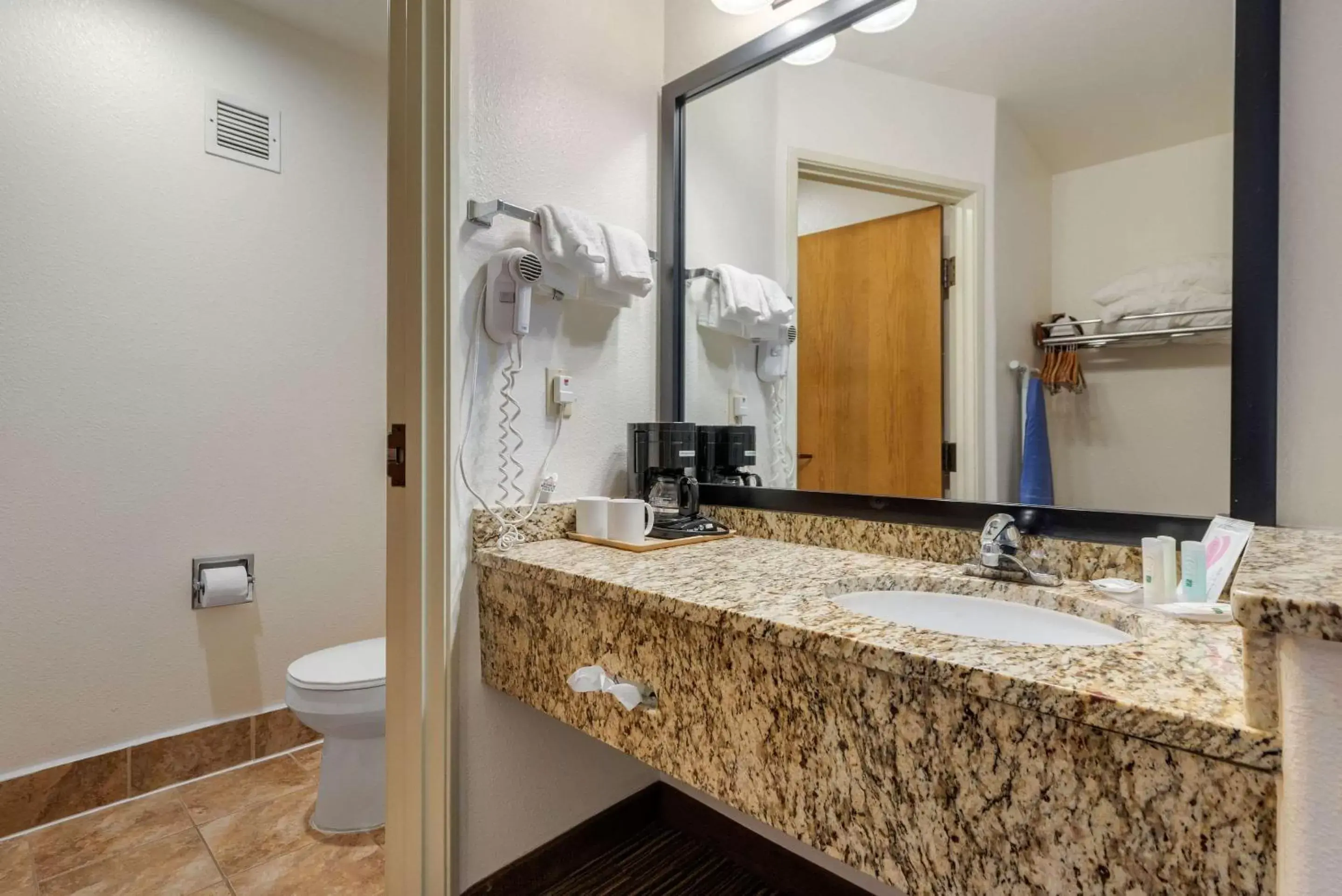 Bathroom in Quality Inn & Suites Limon