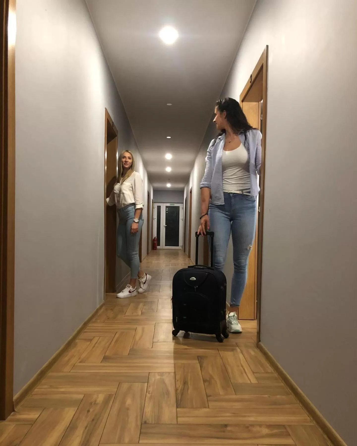 People in Garni Ideal