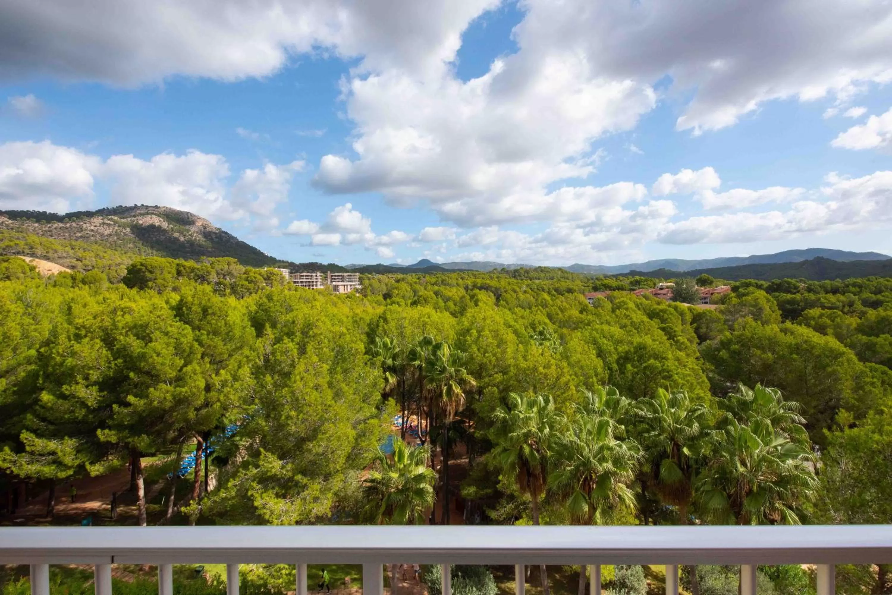 Property building in Valentin Grand Park Suite Hotel