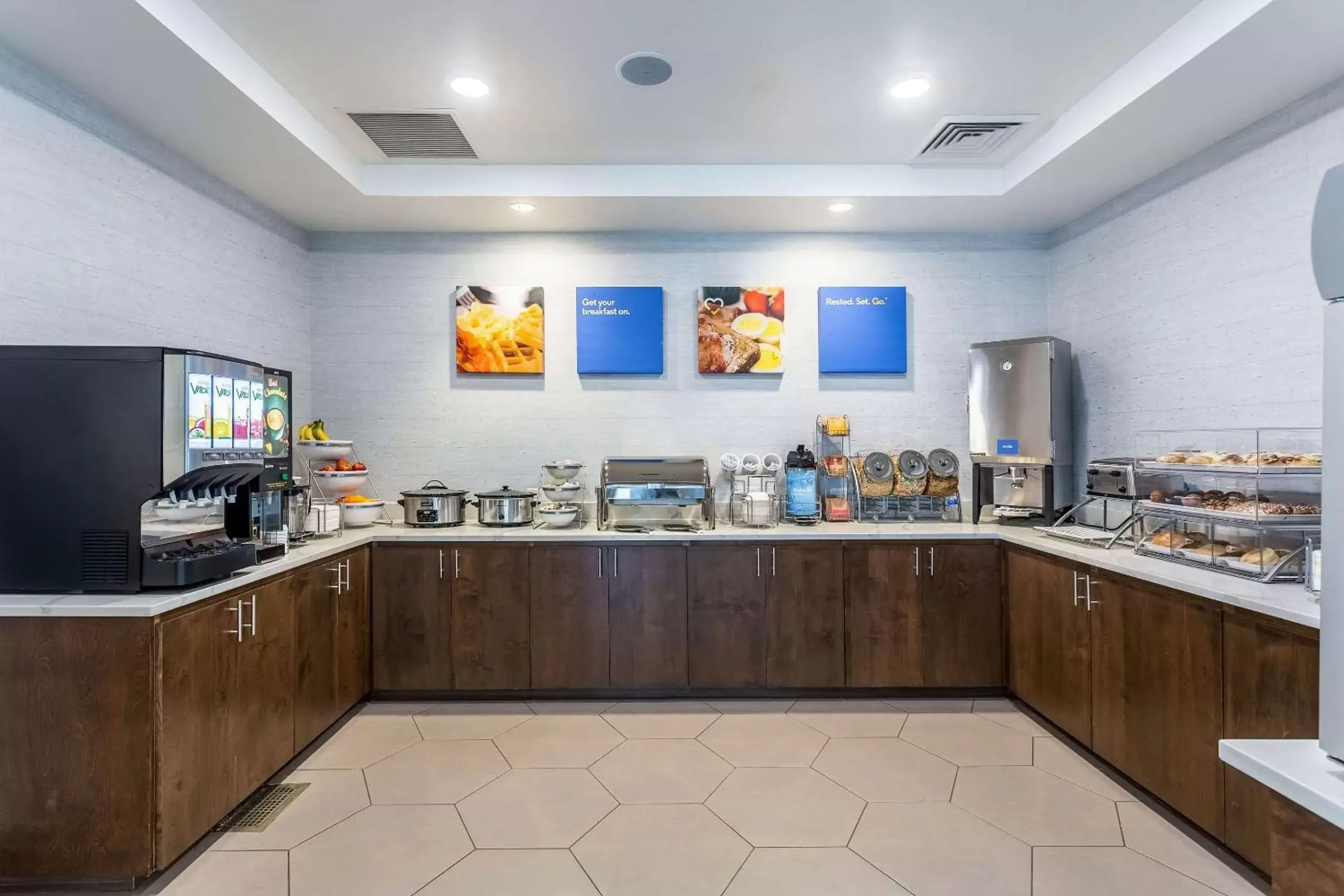 Restaurant/places to eat in Comfort Inn & Suites Salt Lake City Airport