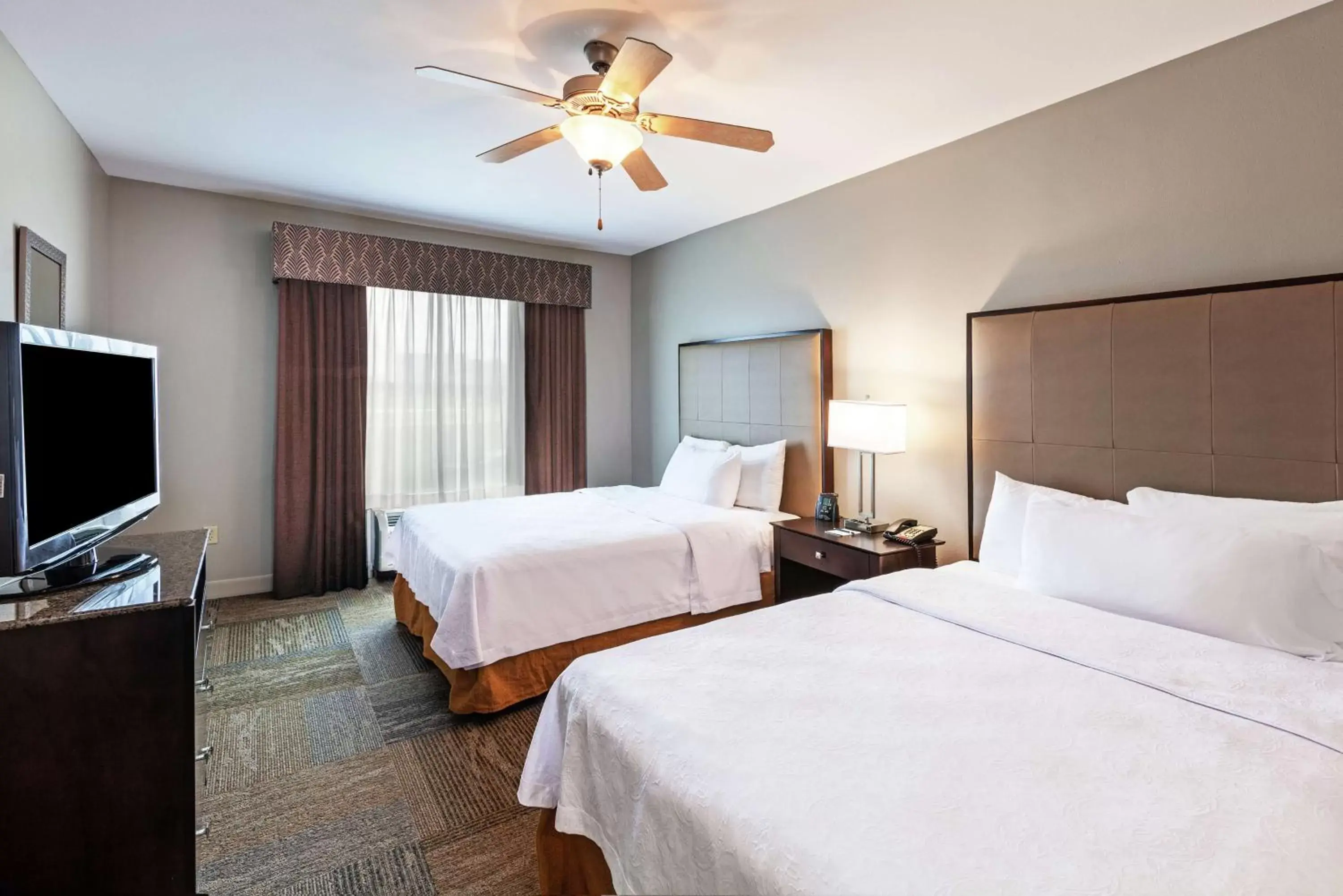 Bedroom, Bed in Homewood Suites by Hilton Waco
