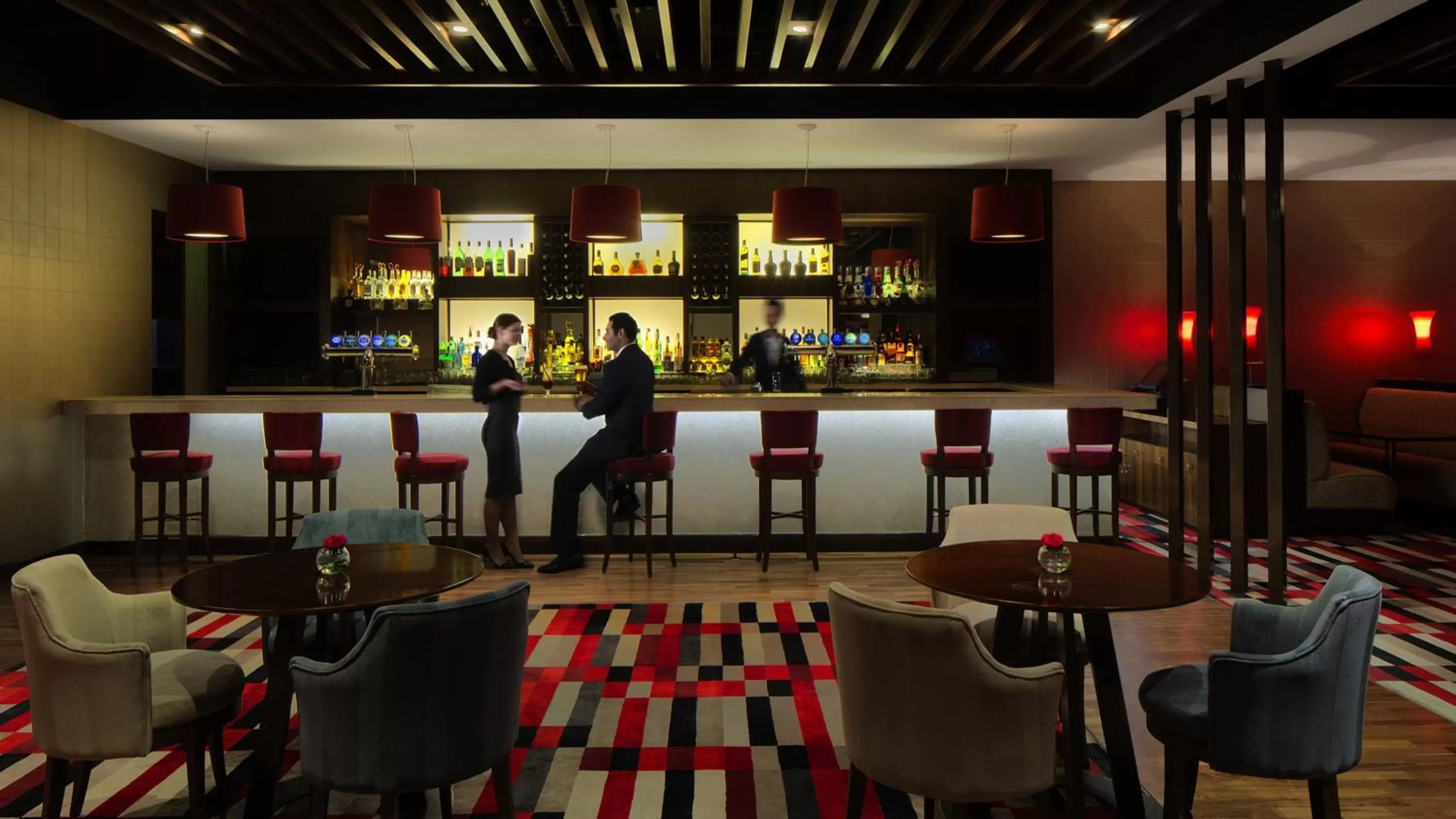 Lounge or bar in InterContinental Bahrain by IHG