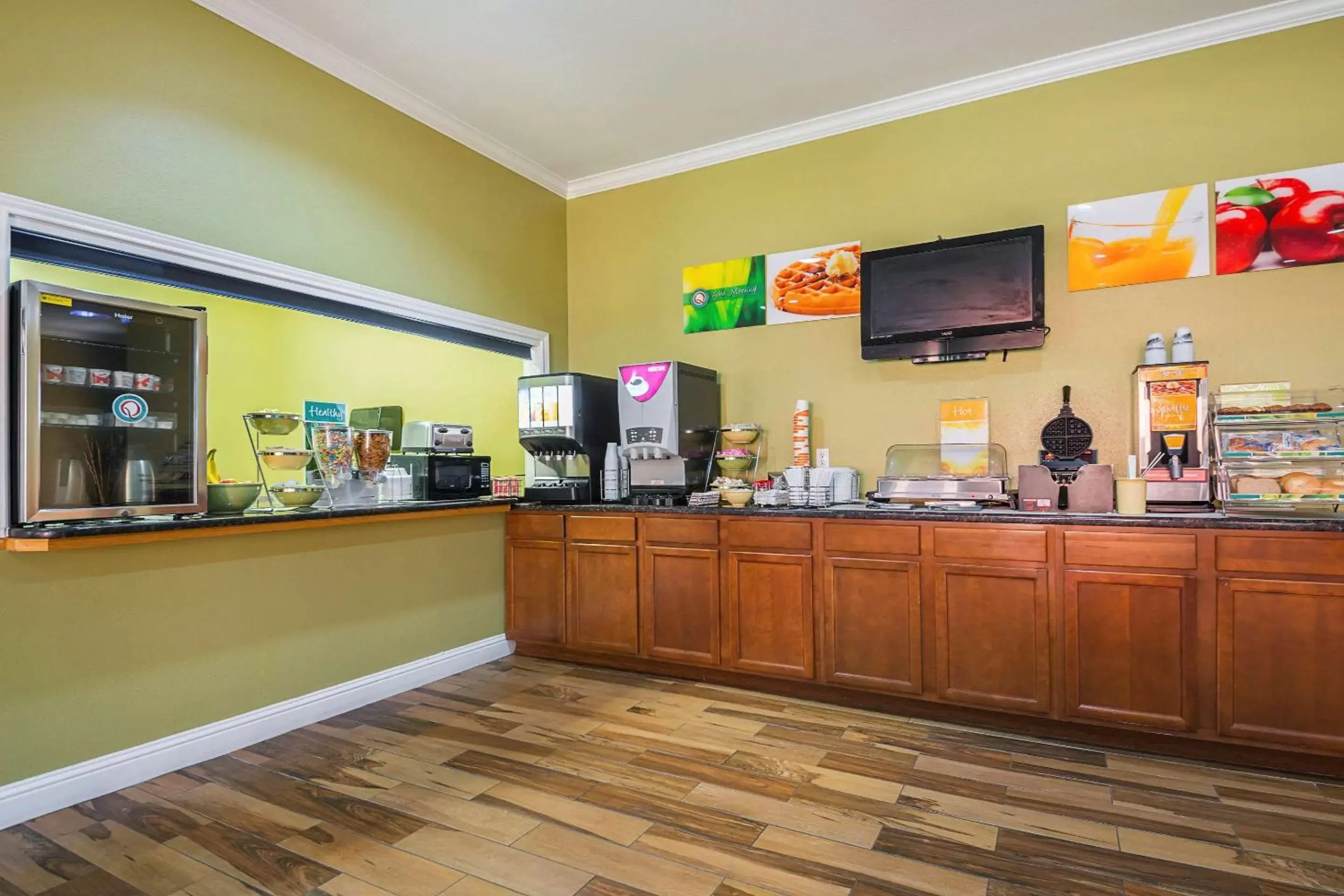 Breakfast in Quality Inn DeRidder Breakfast in Quality Inn DeRidder