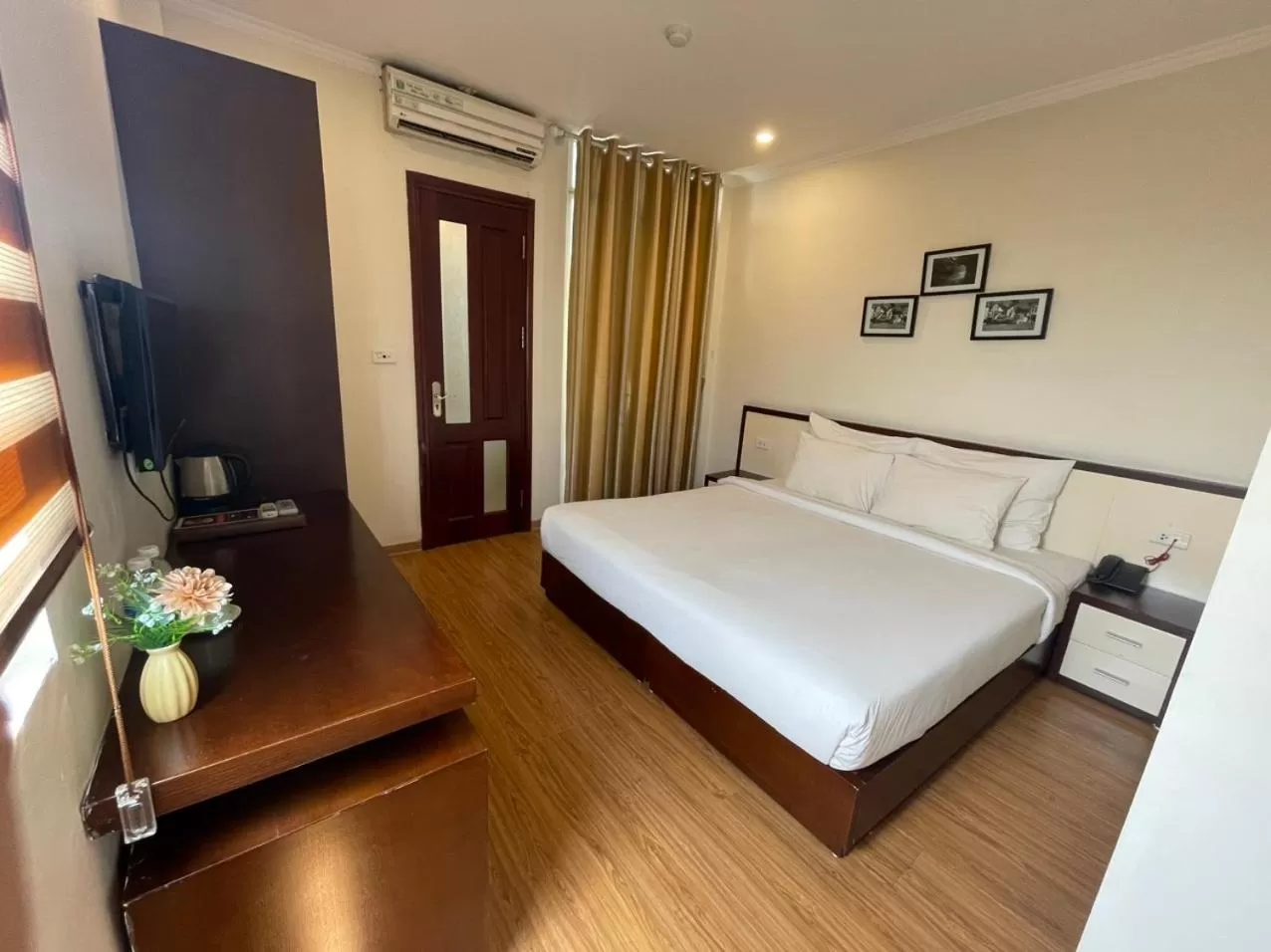 Deluxe Double or Twin Room in Rising Dragon Hotel