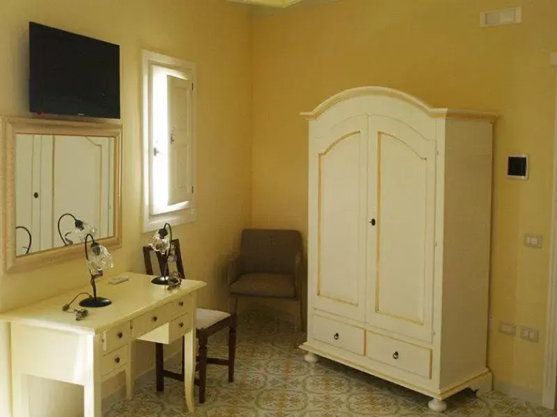 Bedroom, Bathroom in Sine Tempore B&B