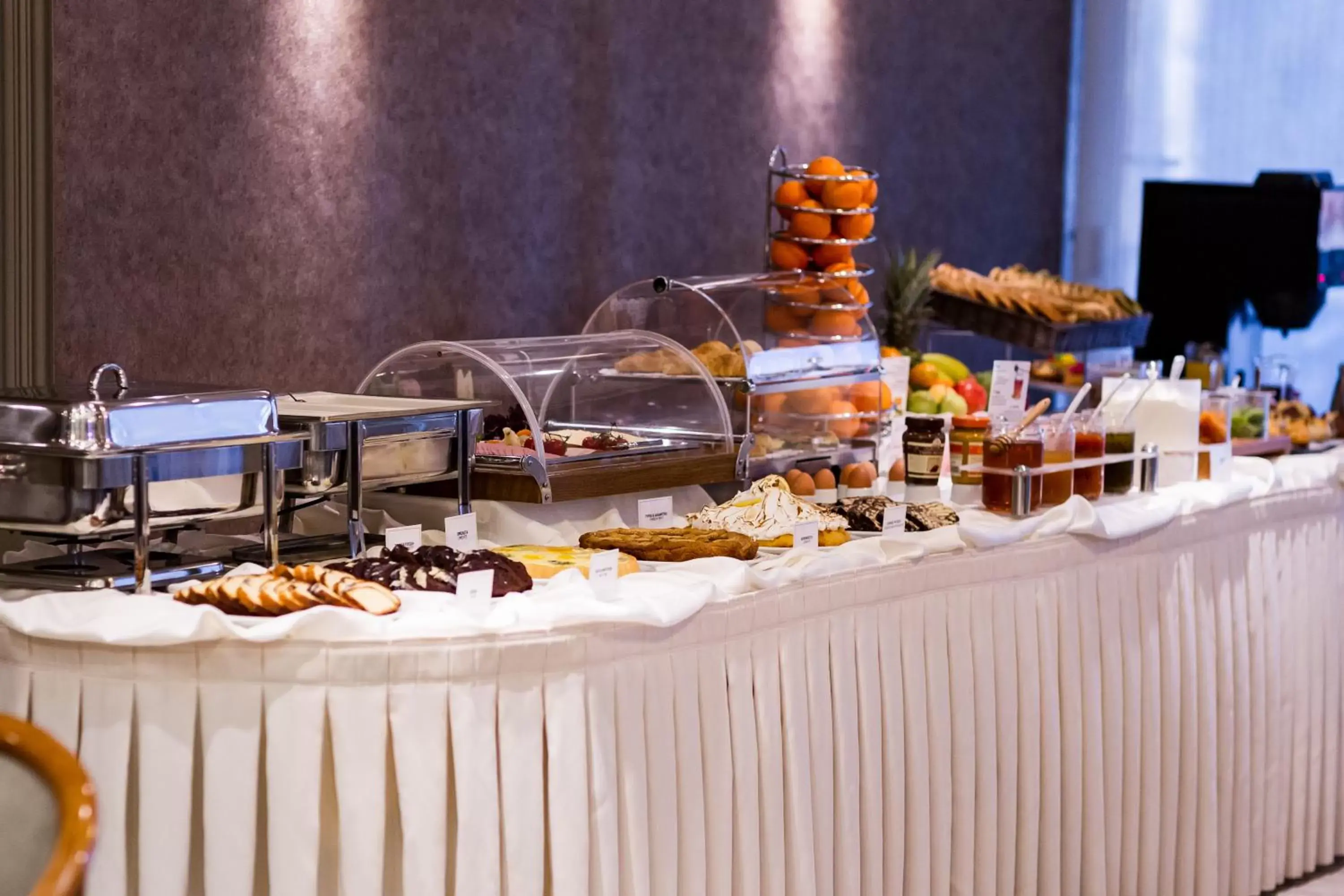 Continental breakfast, Food in Ignatia Hotel