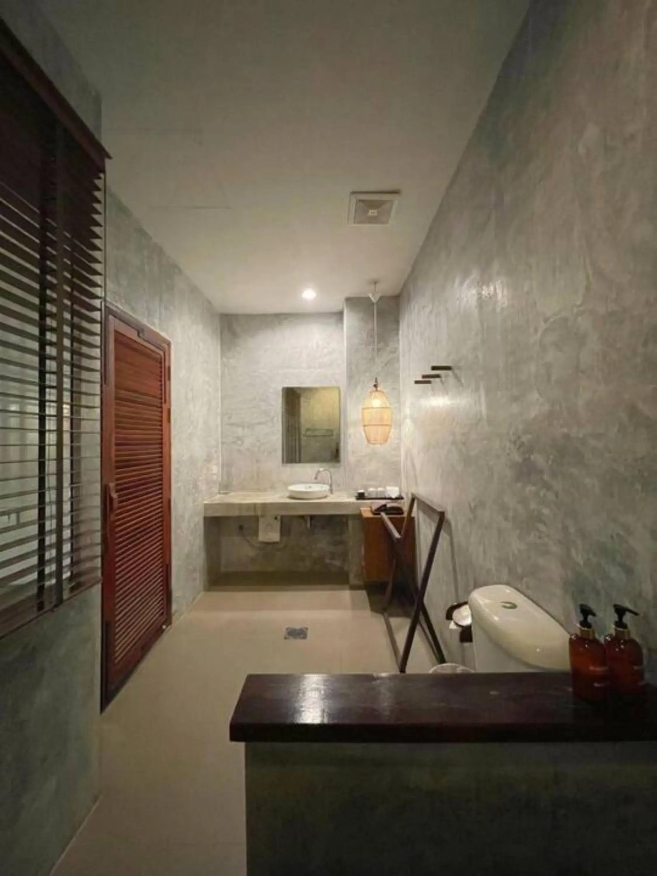 Bathroom, Kitchen/Kitchenette in Bliss Resort Krabi