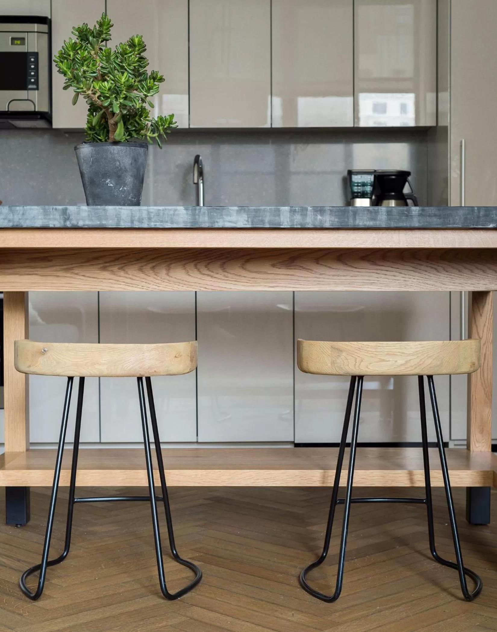 Kitchen or kitchenette, Kitchen/Kitchenette in ROOST Midtown