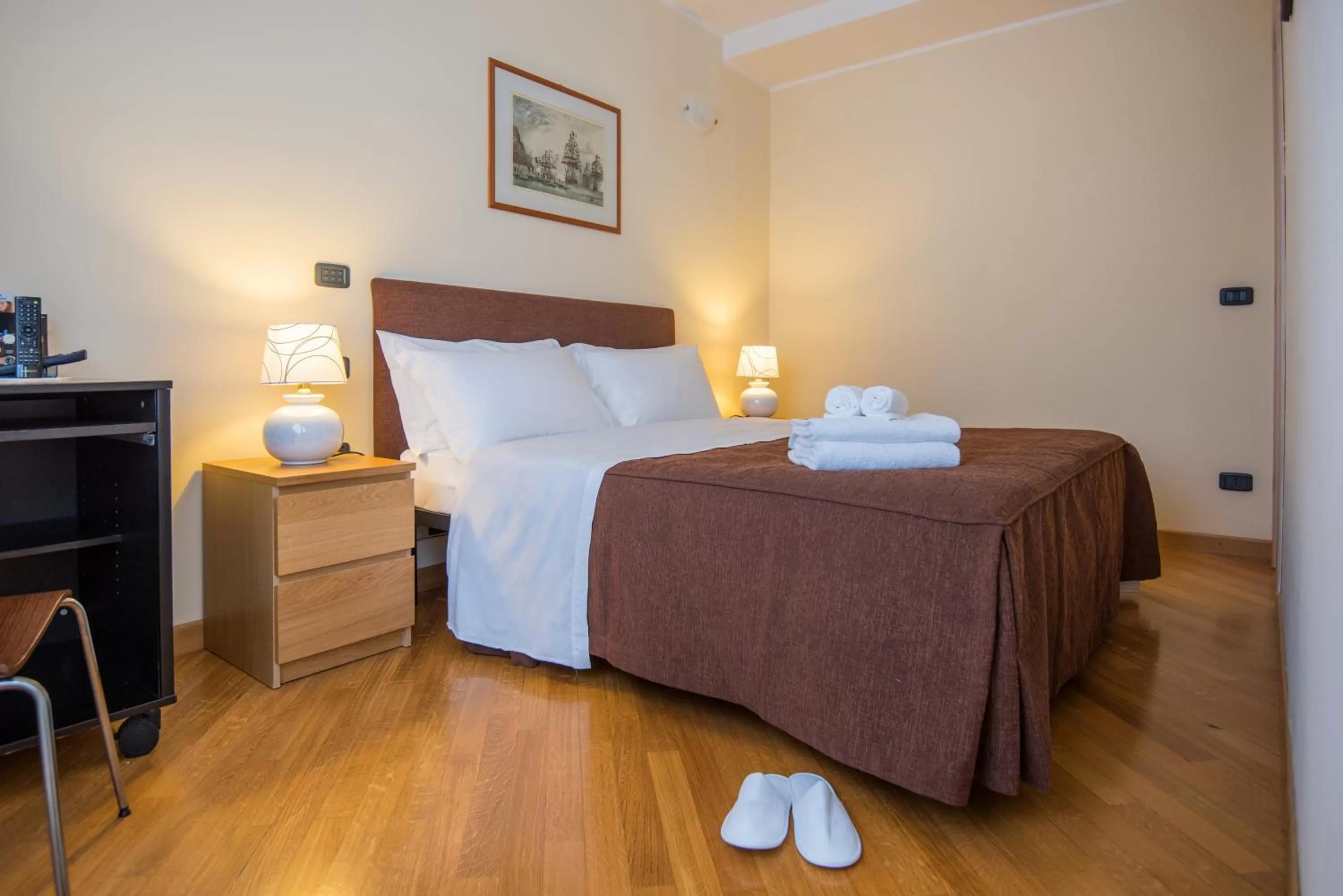 Bed, Room Photo in Corvetto Residence Porto Di Mare