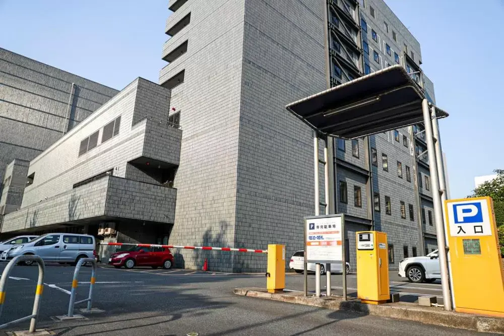 Parking, Property Building in THE STEEL HOUSE