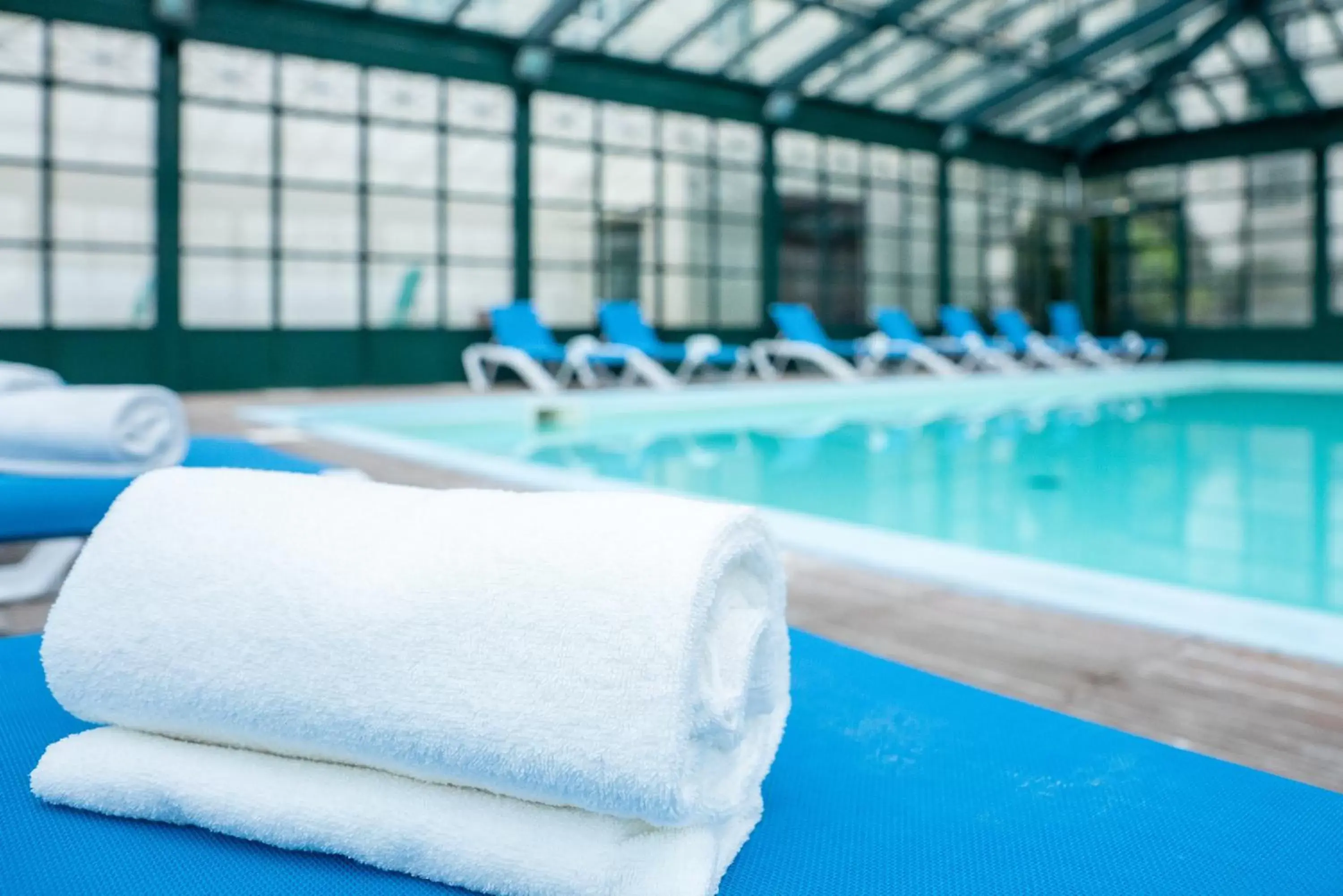 Swimming pool in SOWELL HOTELS Le Beach Swimming pool in SOWELL HOTELS Le Beach