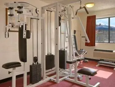 Fitness centre/facilities, Fitness Center/Facilities in Days Inn by Wyndham Fresno South
