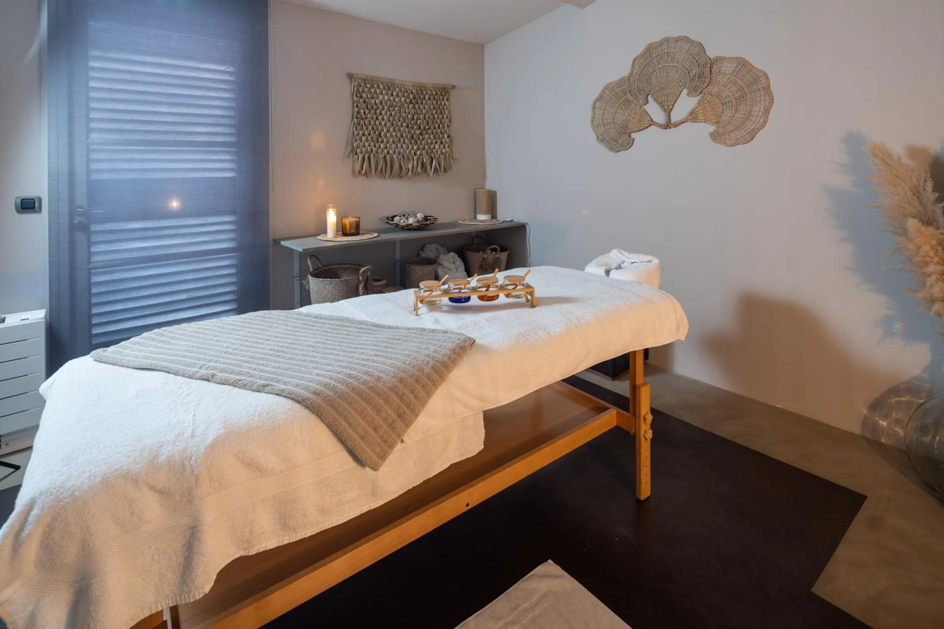 Massage, Bed in La Bastide Du Clos des Roses - Teritoria