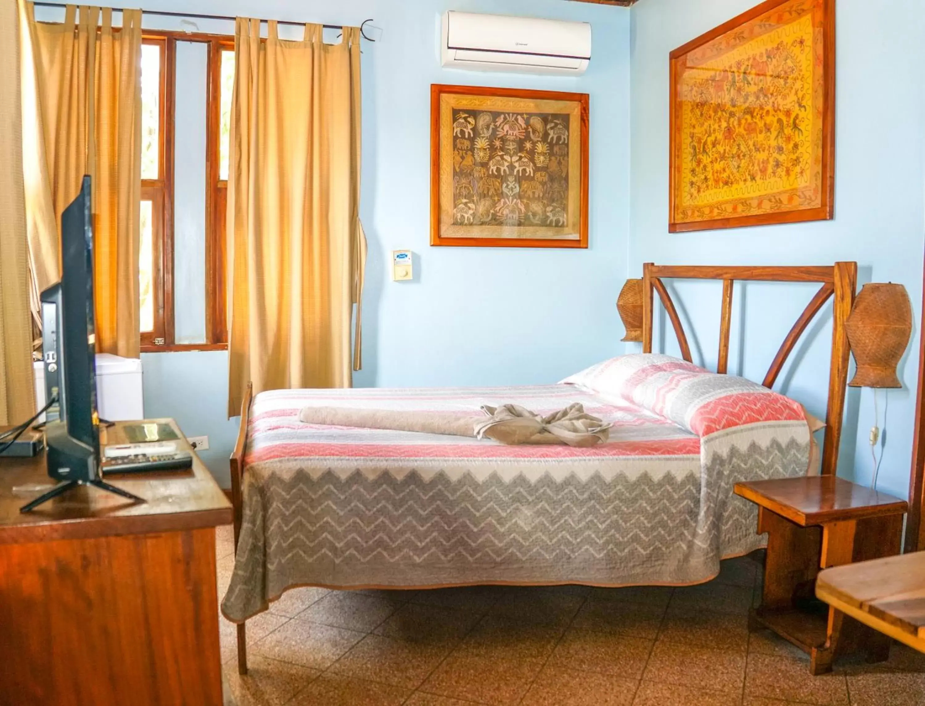 Bed in Hotel Boruca Tamarindo