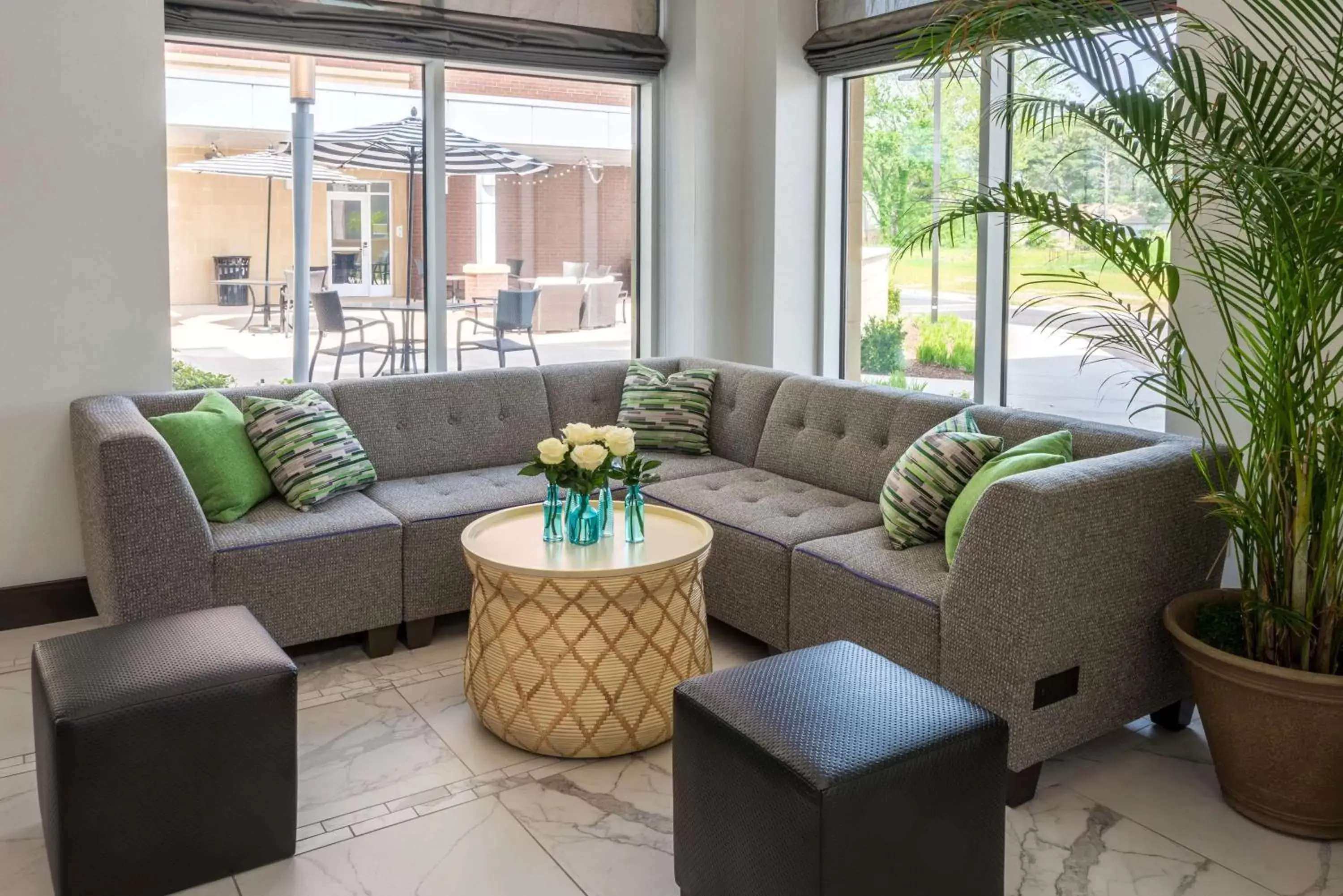 Lobby or reception, Seating Area in Hilton Garden Inn Memphis East/Germantown, Tn