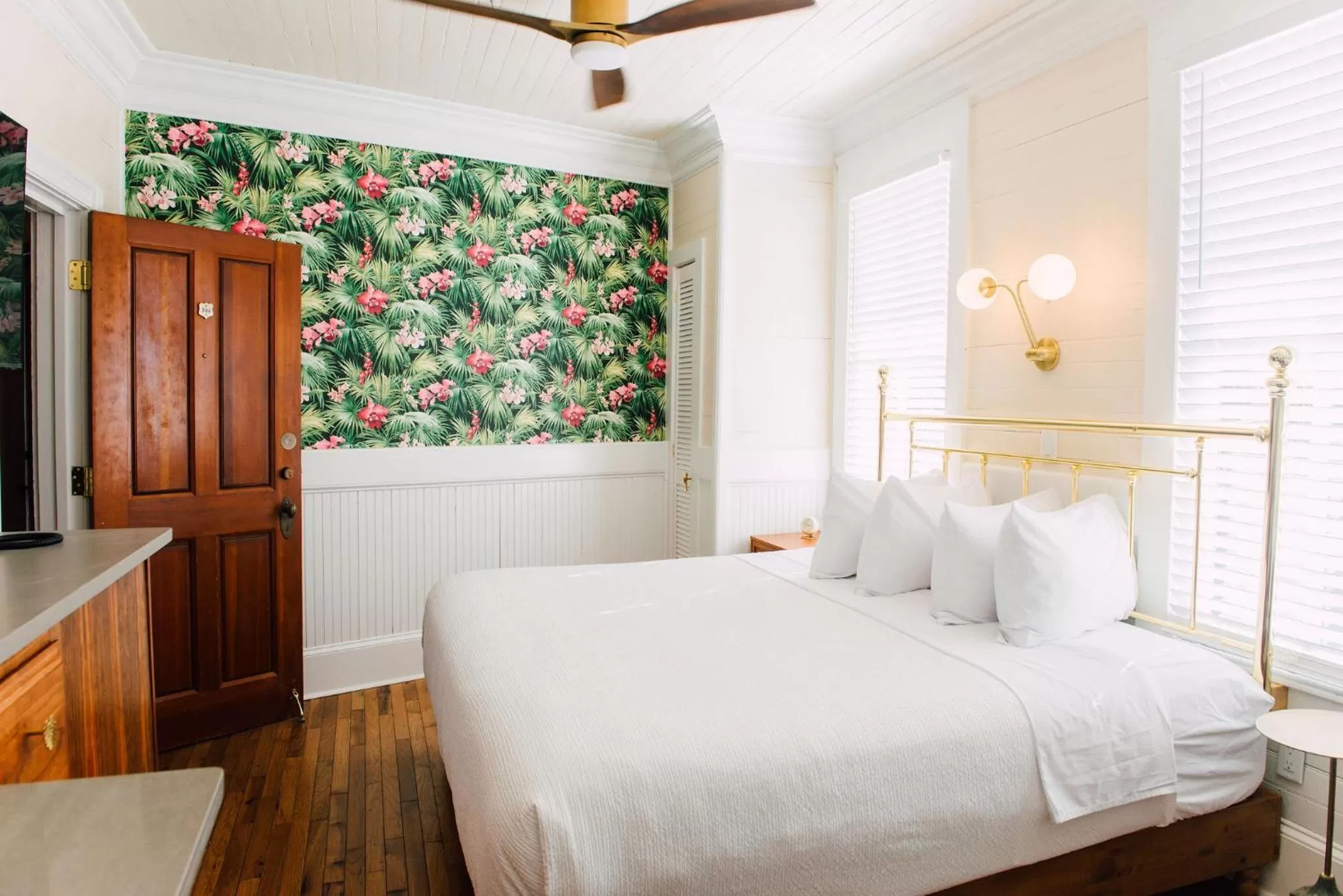 Bed in The Gibson Inn