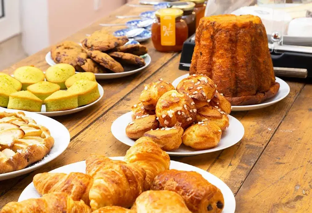 Breakfast in les Myrrhophores et Spa, Chambres d'Hôtes et Gîtes de charme