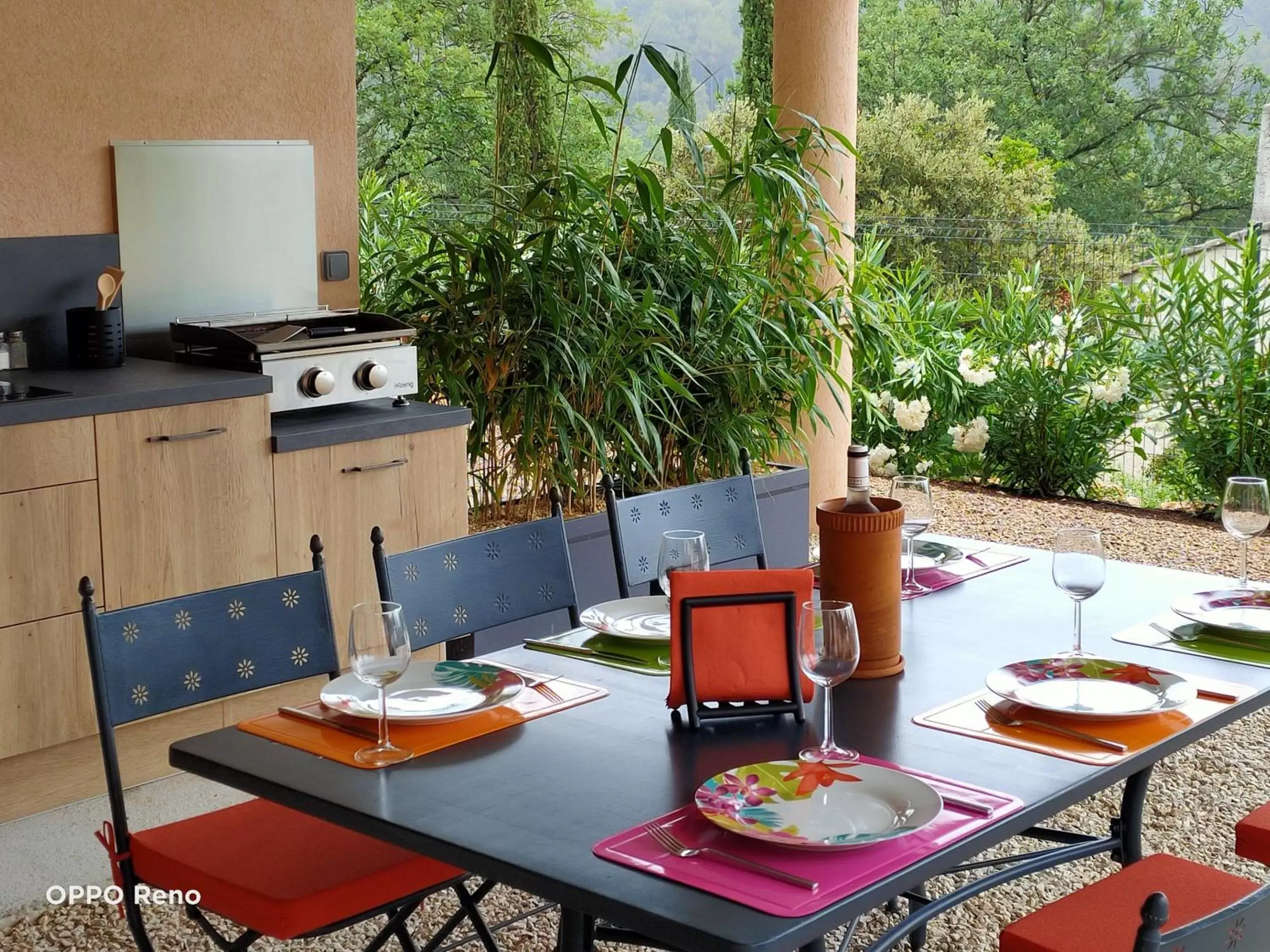 Kitchen or kitchenette, Restaurant/Places to Eat in Les Hauts du Peireguier