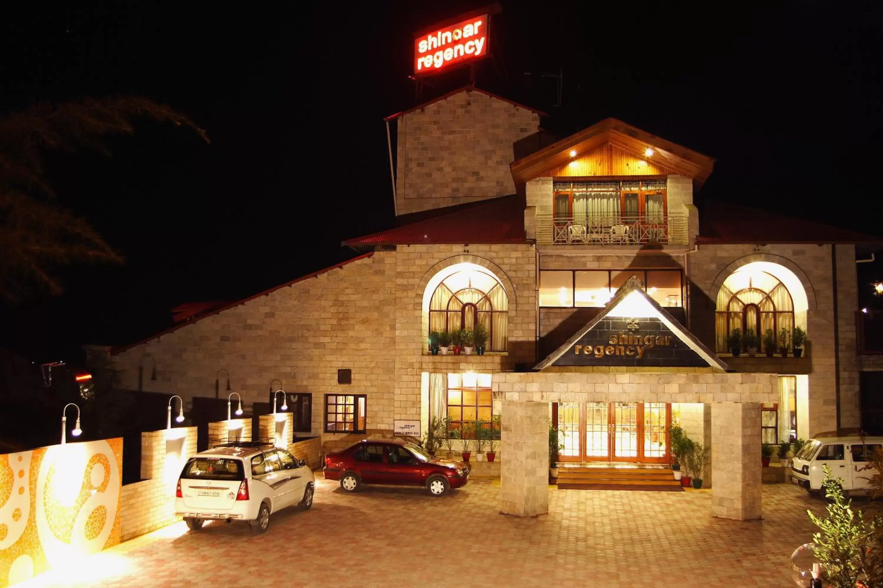 Facade/entrance in Shingar Regency Facade/entrance in Shingar Regency