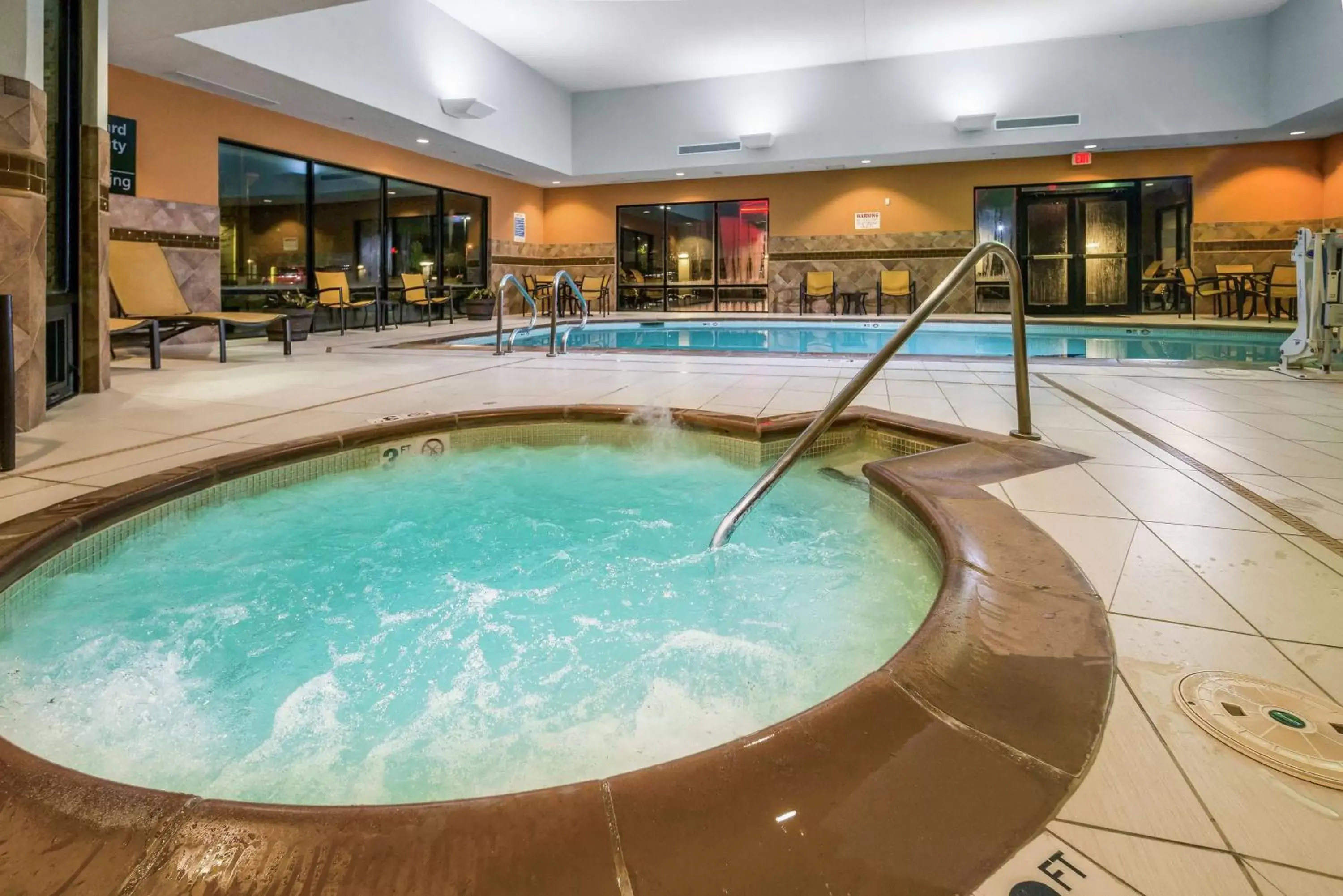 Swimming Pool in Hampton Inn and Suites Tulsa/Catoosa