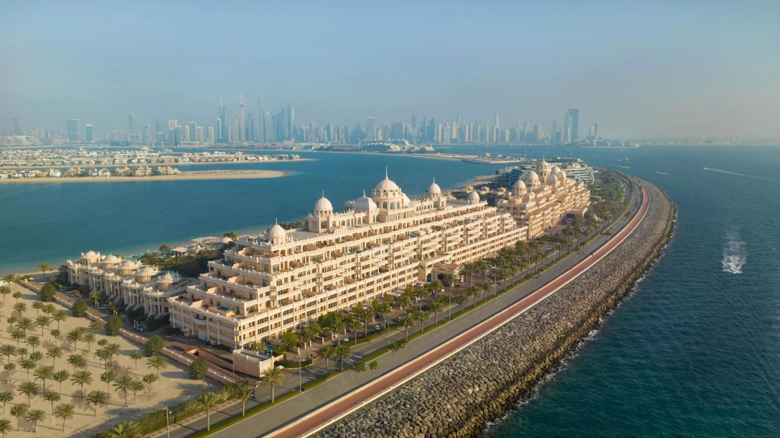 Property building in Kempinski Hotel & Residences Palm Jumeirah