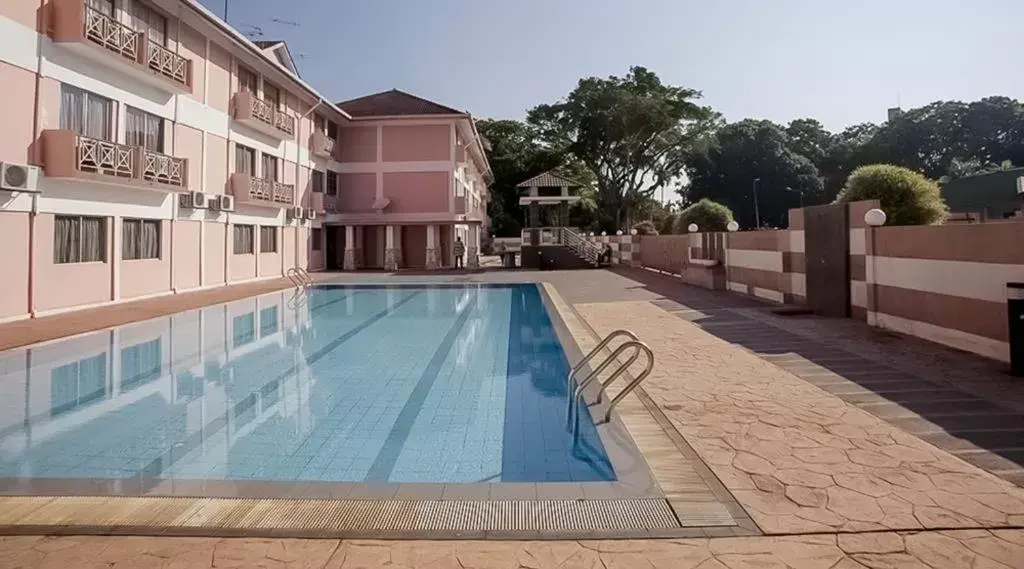Pool view, Swimming Pool in Hotel Seri Malaysia Ipoh