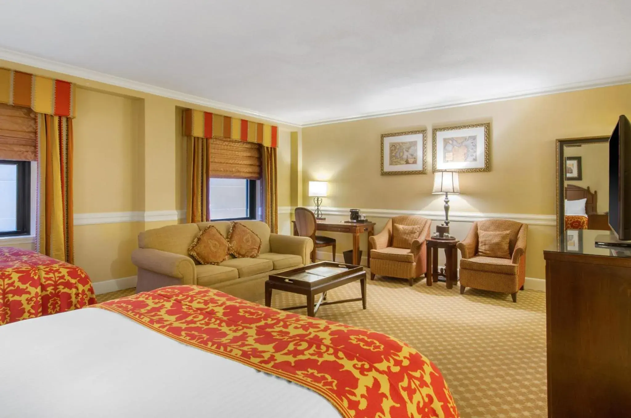 Photo of the whole room in Boston Omni Parker House Hotel