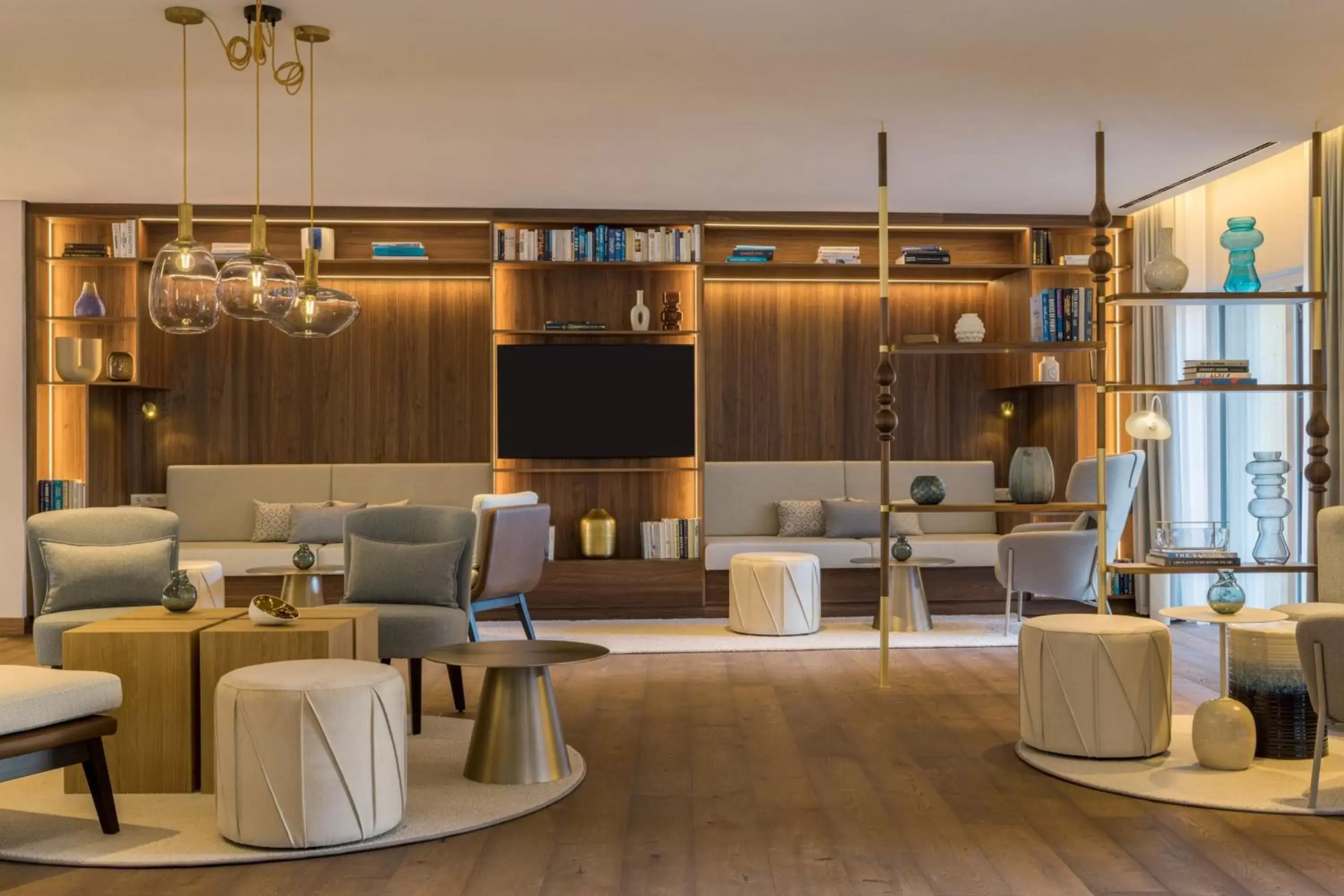 Lobby or reception, Lounge/Bar in Caro & Selig, Tegernsee, Autograph Collection