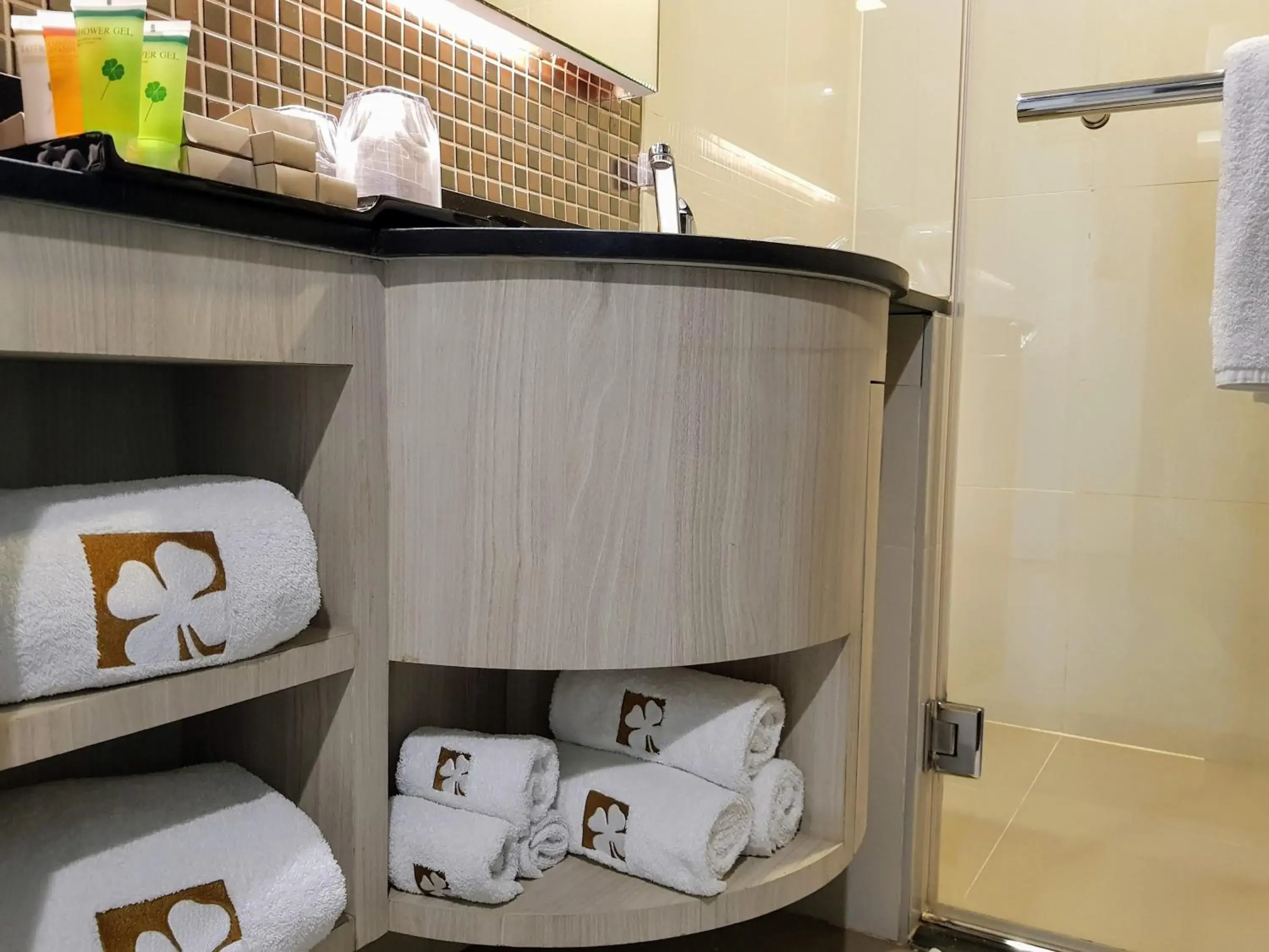 Bathroom, Bunk Bed in Hotel Clover Asoke - SHA Extra Plus