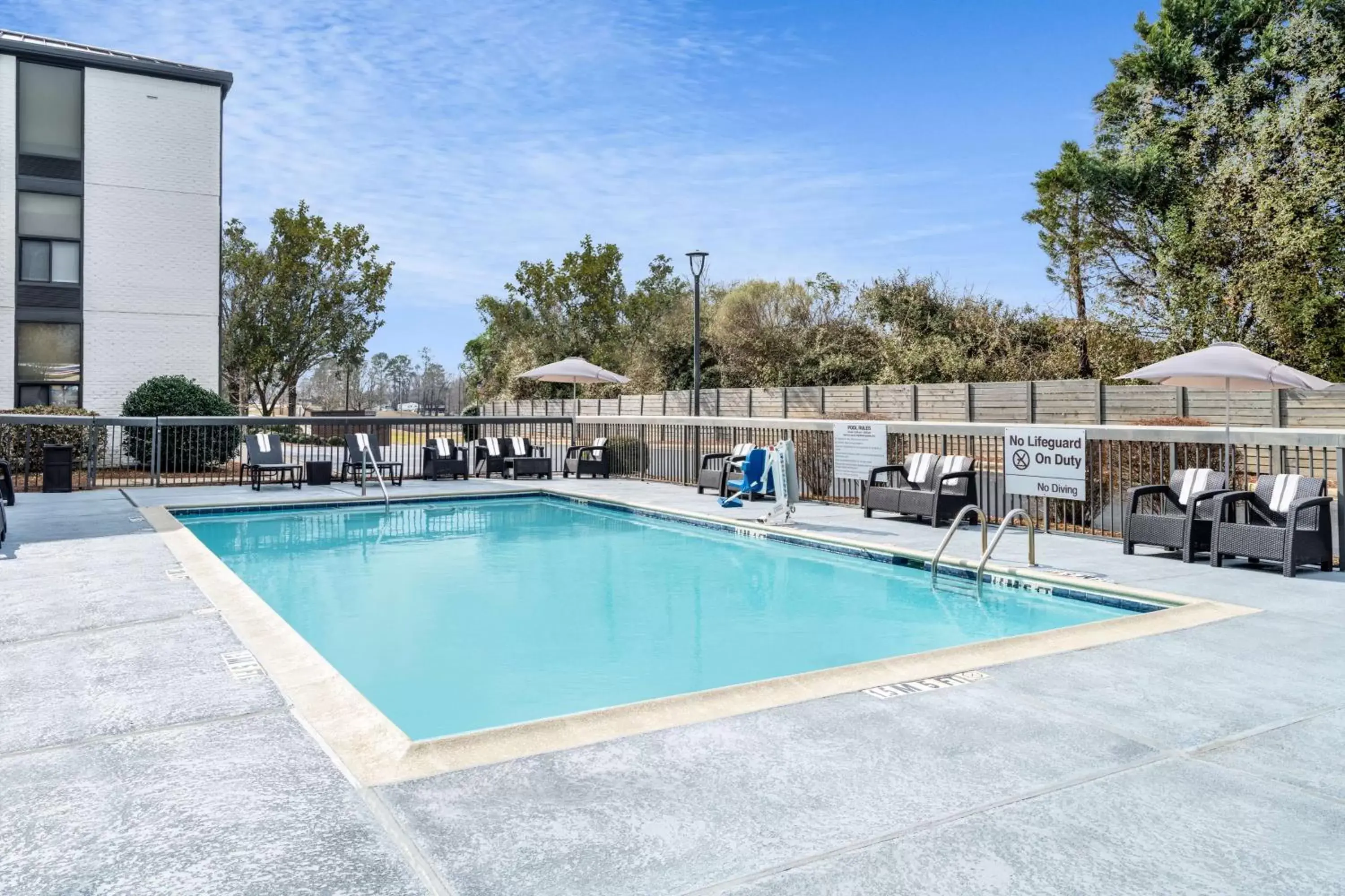 Pool view, Swimming Pool in Hampton Inn Auburn