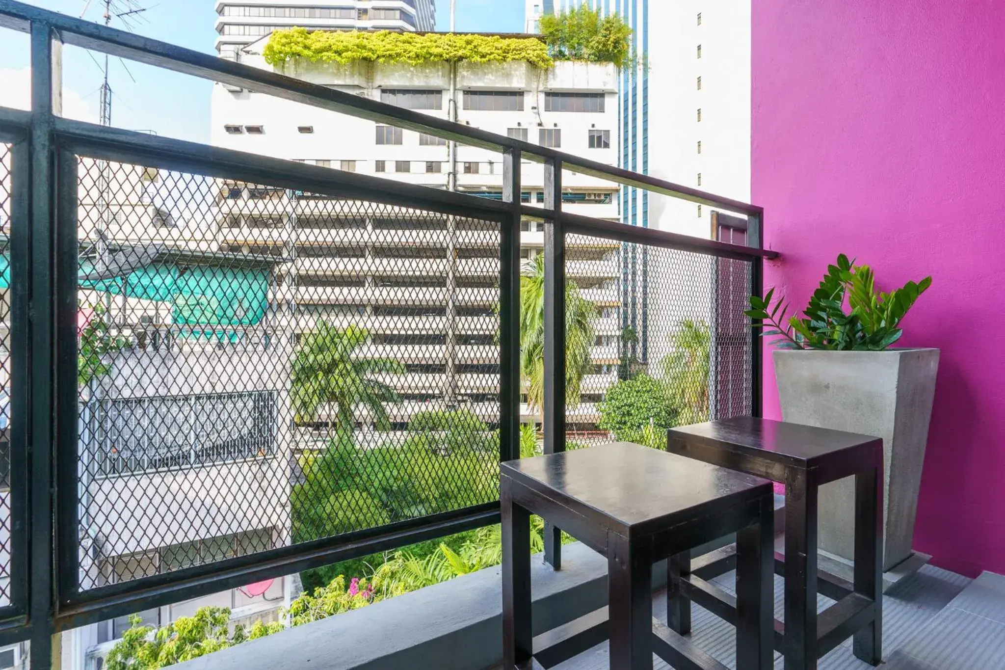 Balcony/Terrace in CheQinn Hostel - Sukhumvit 4 Nana Plaza