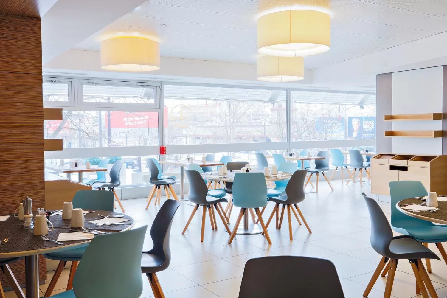 Restaurant/places to eat in Mercure Paris Vaugirard Porte De Versailles