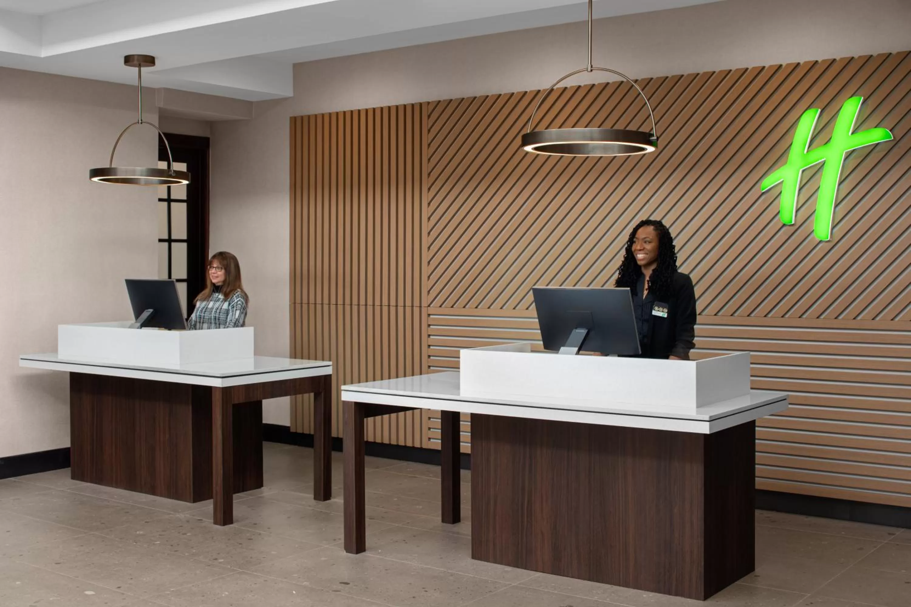 Lobby or reception in Holiday Inn Hasbrouck Heights-Meadowlands by IHG
