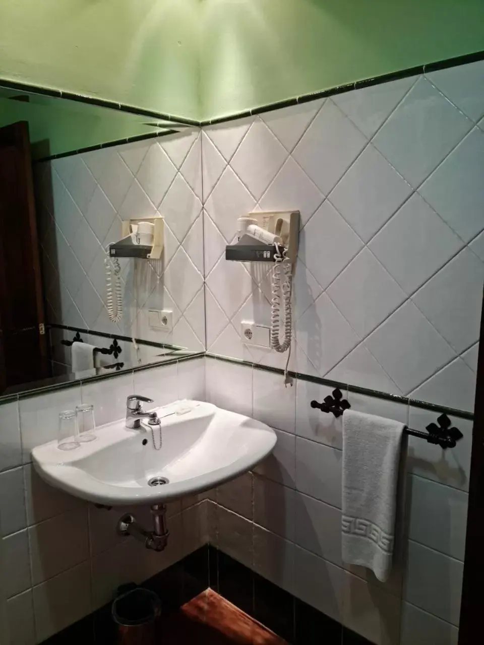 Bathroom in Hotel Plateros