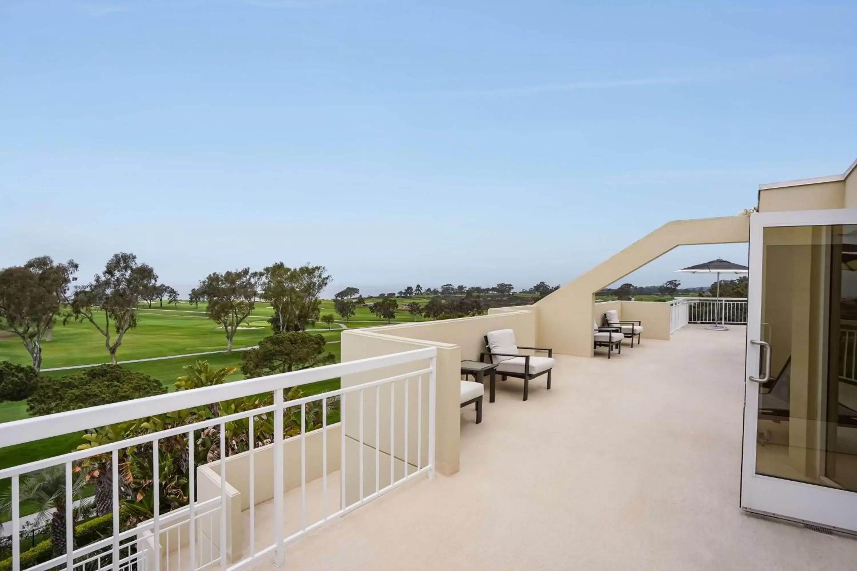 View (from property/room), Balcony/Terrace in Hilton La Jolla Torrey Pines