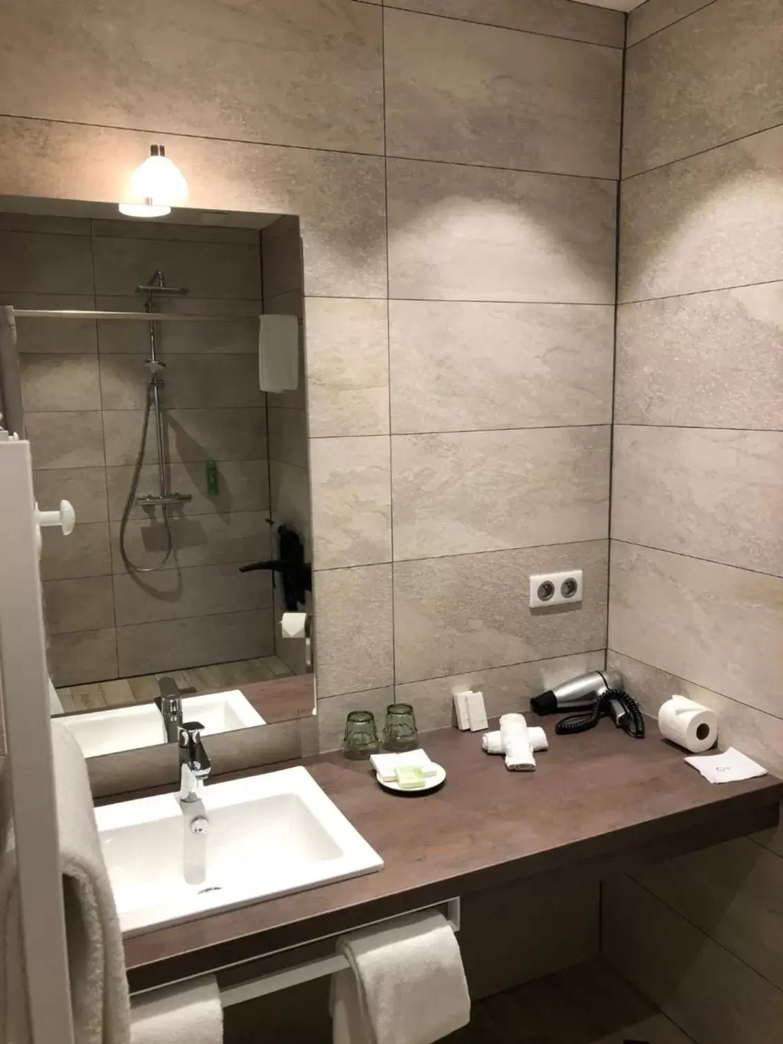 Bathroom in Hôtel Catalpa
