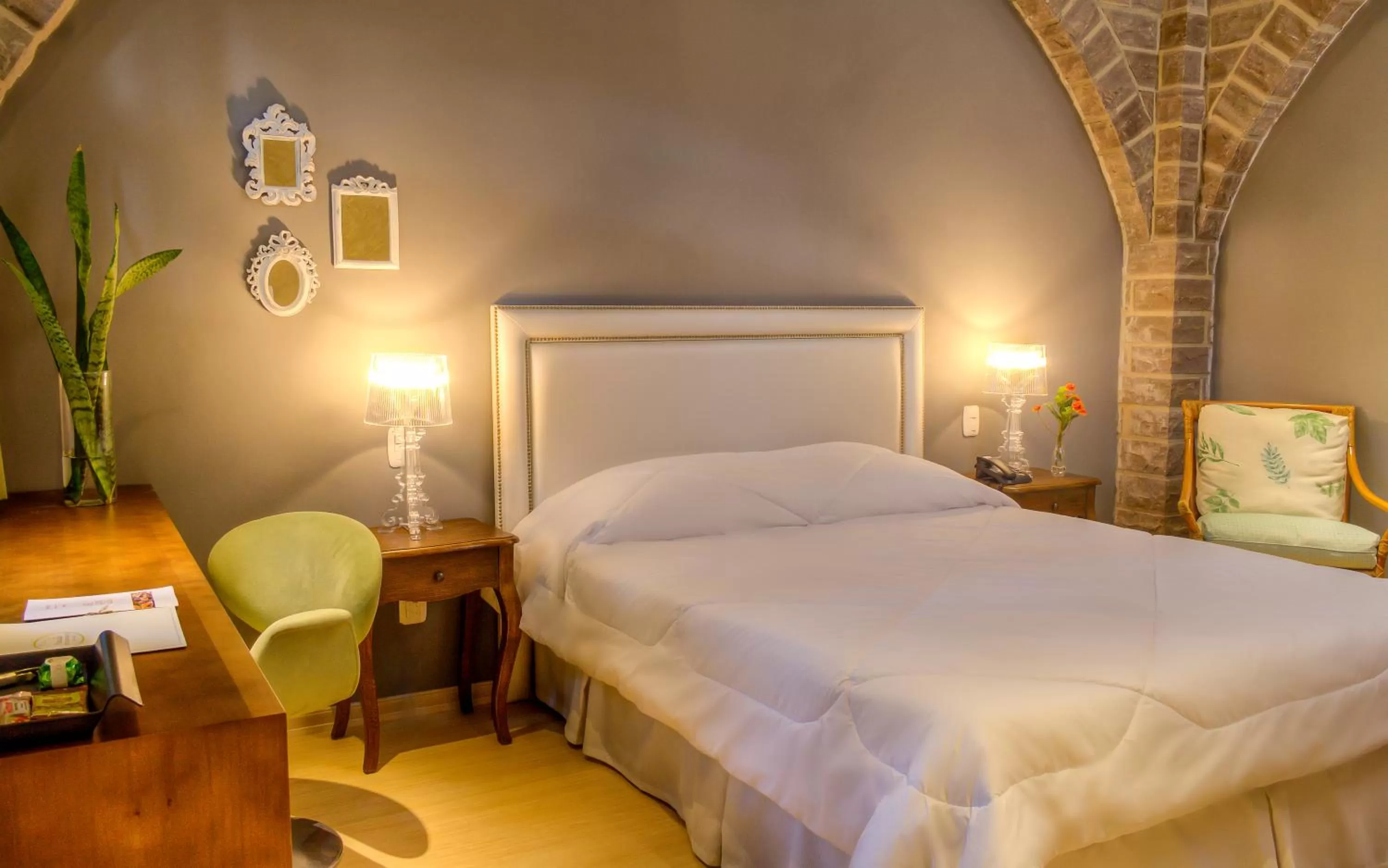 Photo of the whole room, Bed in Pousada Castello Benvenutti