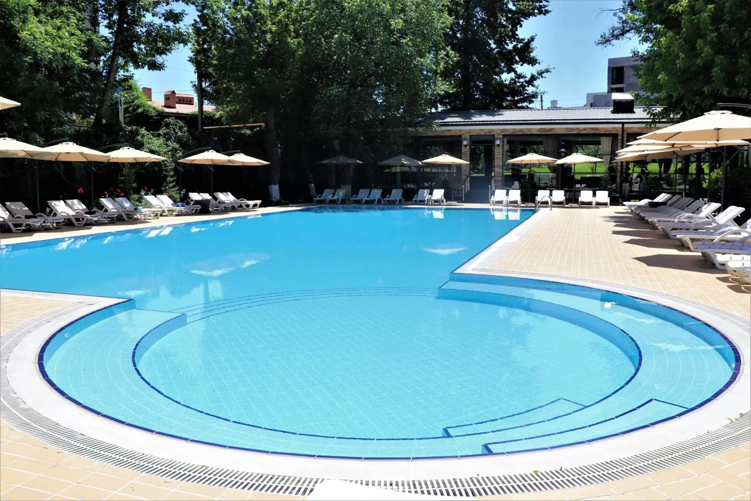 Swimming Pool in Radisson Blu Hotel, Tashkent