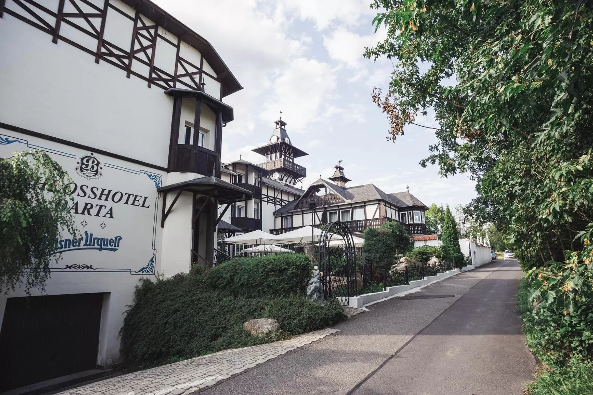 Facade/entrance in Schlosshotel Marienbad