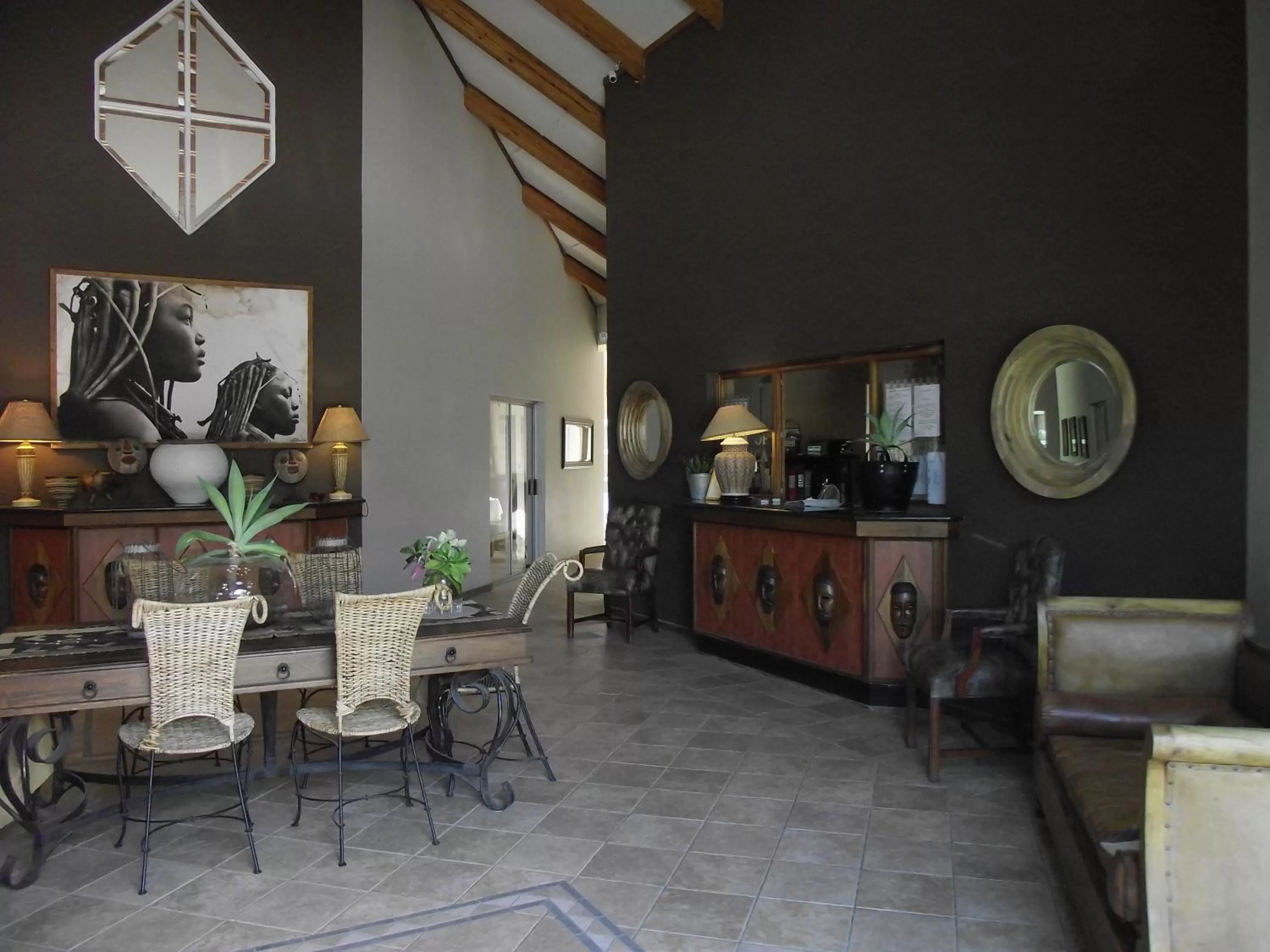 Lobby or reception in Out of Africa Town Lodge