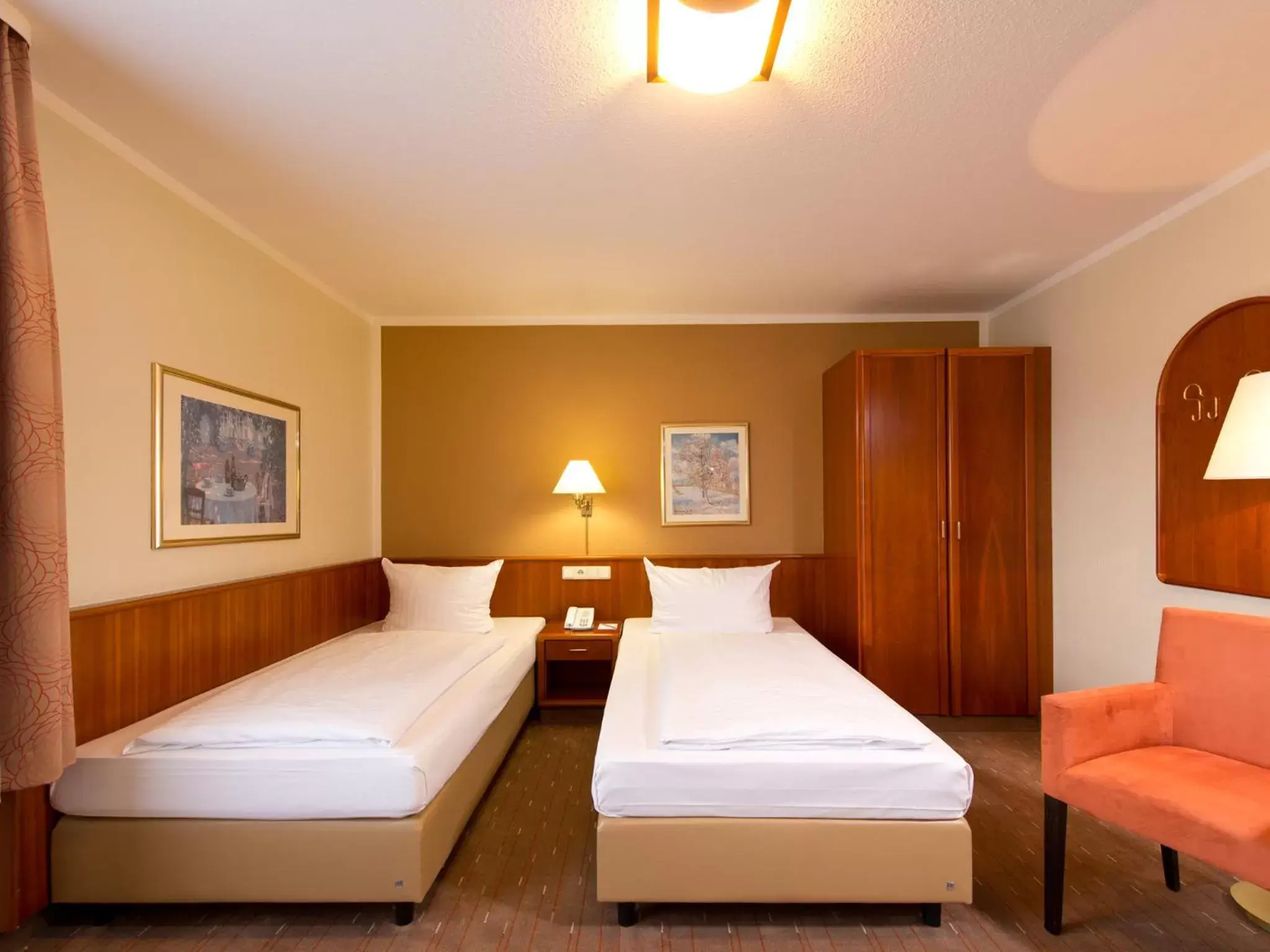 Bed in ACHAT Hotel Schwarzheide Lausitz