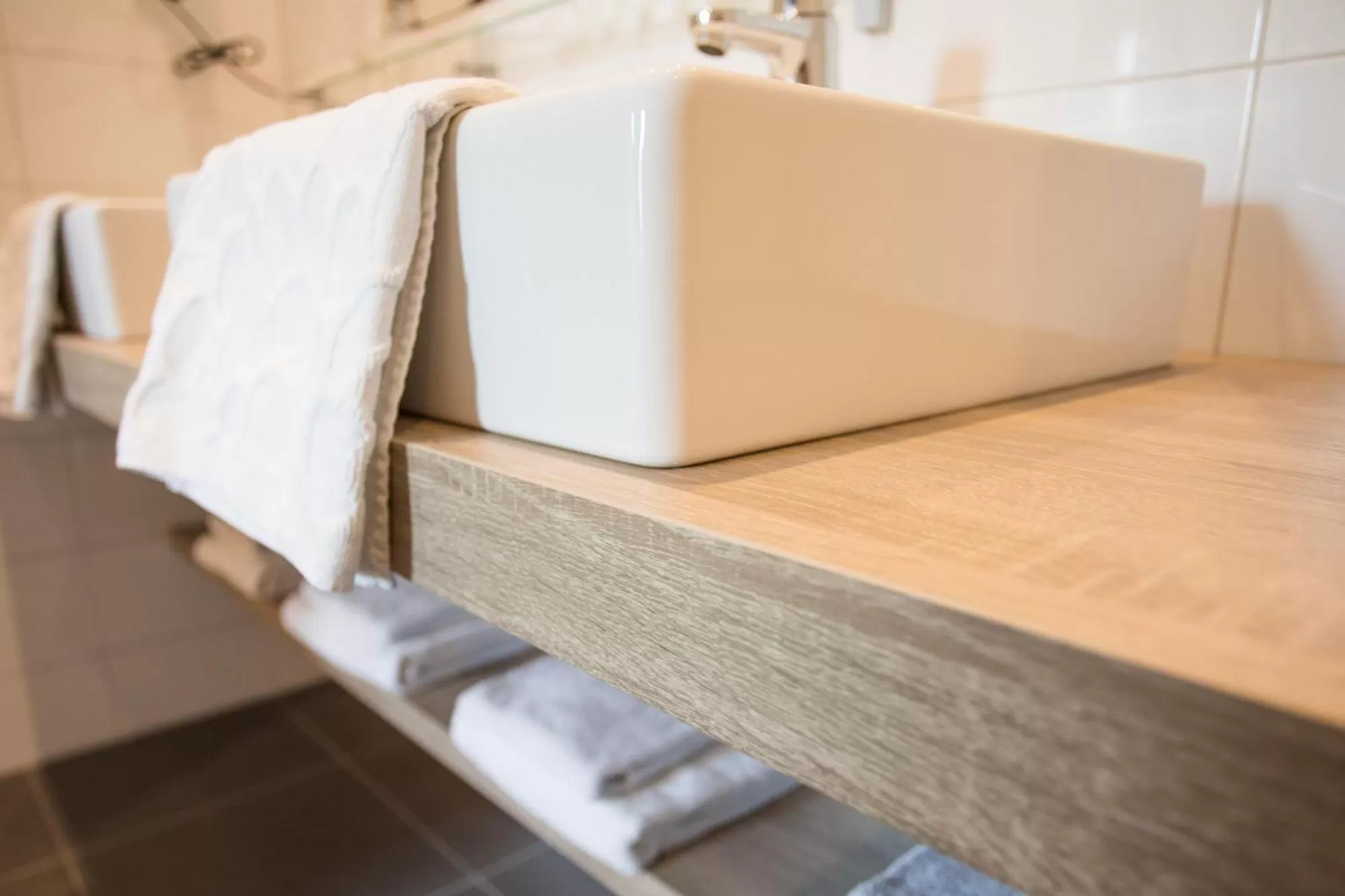 Bathroom in Hotel Kaap West I Kloeg Collection